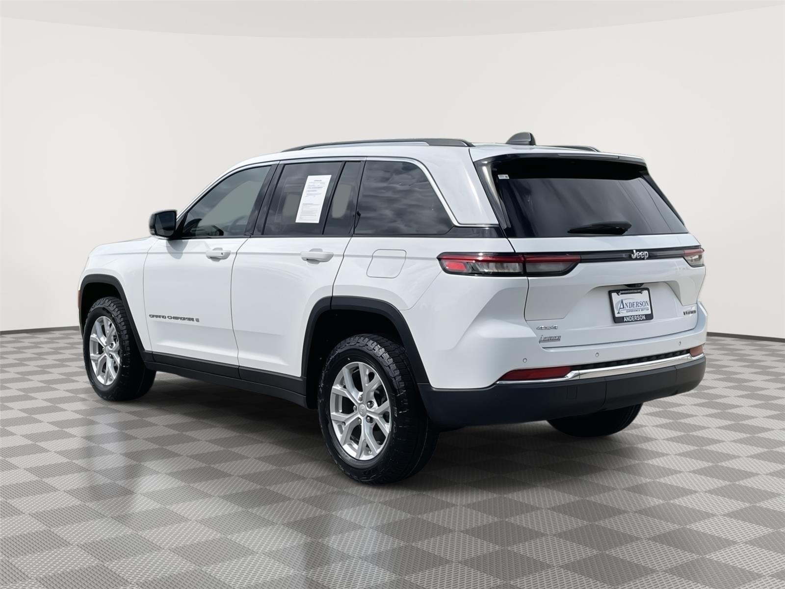 Pre-Owned 2023 Jeep Grand Cherokee for sale in Lincoln NE