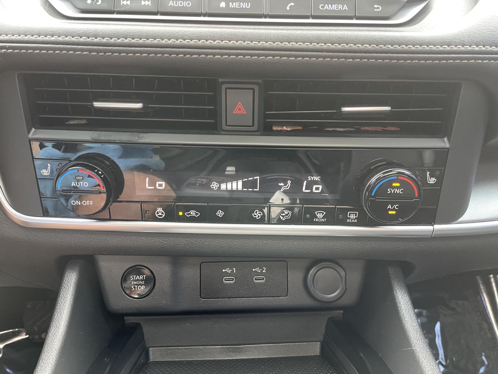 Vehicle photo 27