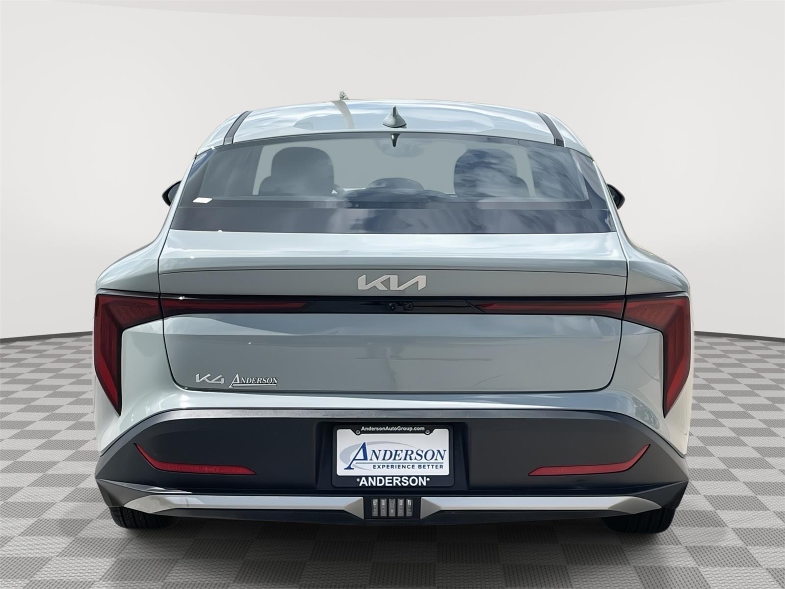Vehicle photo 8