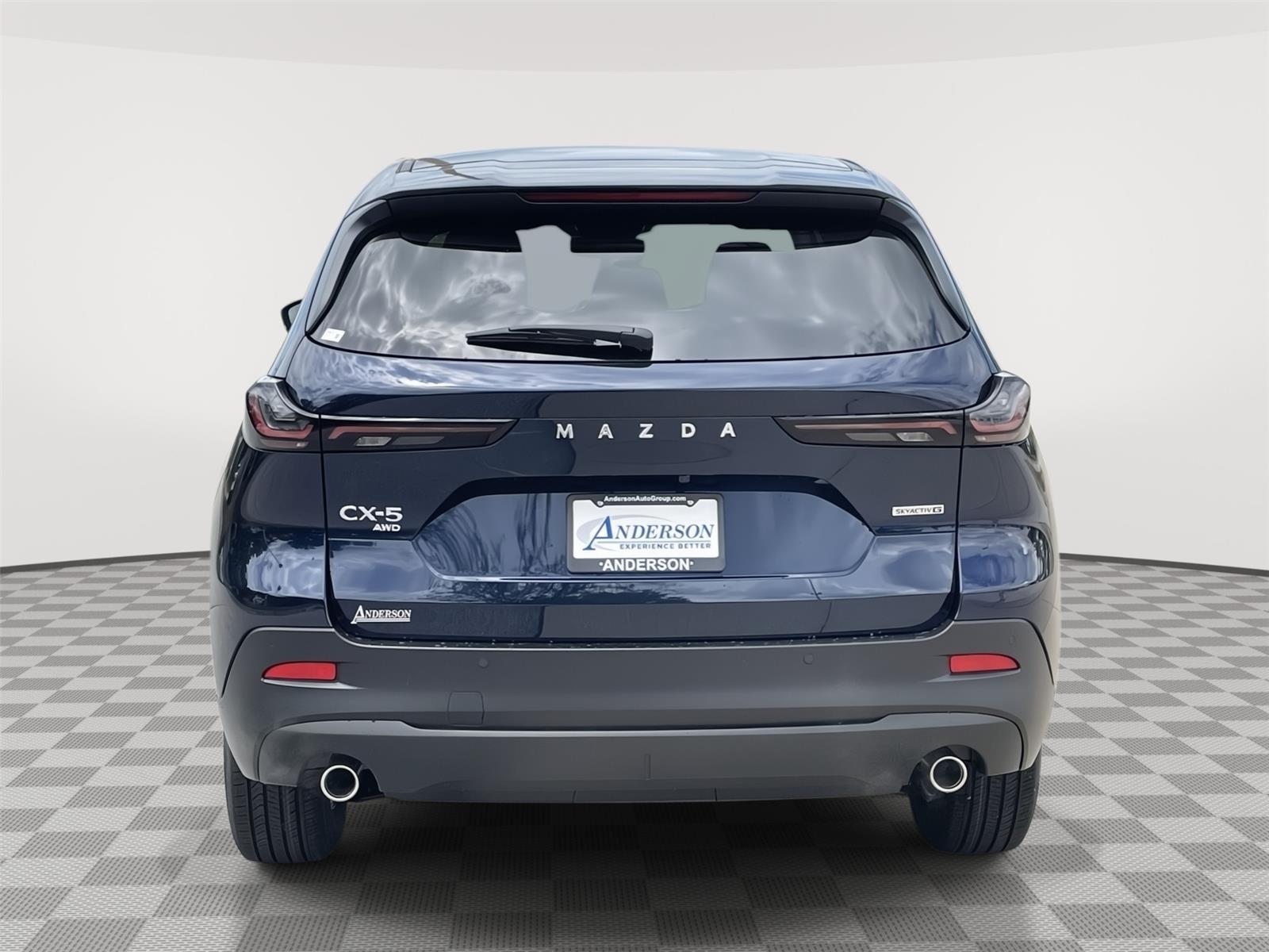 Vehicle photo 8