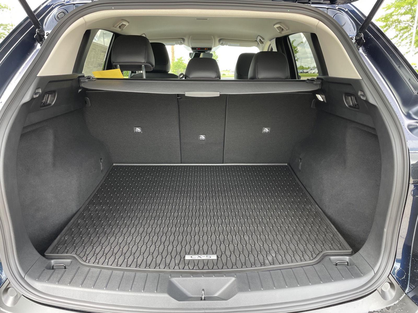 Vehicle photo 31