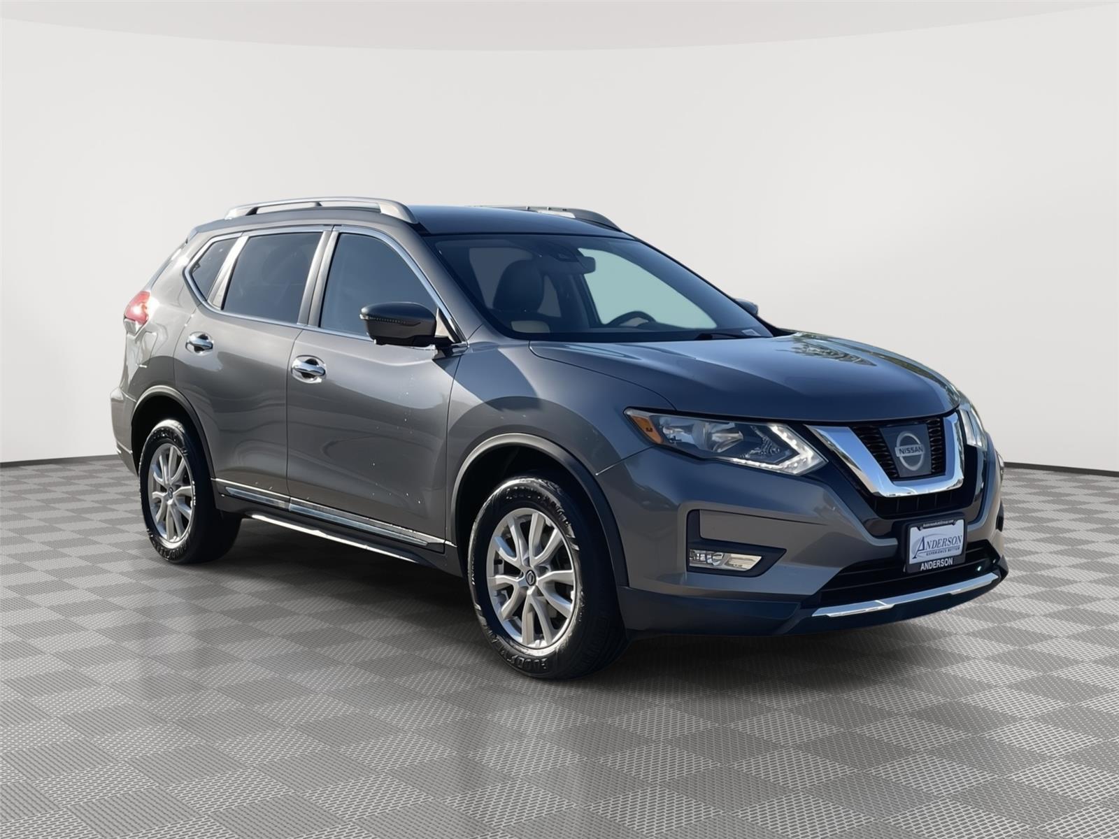 Vehicle photo 5