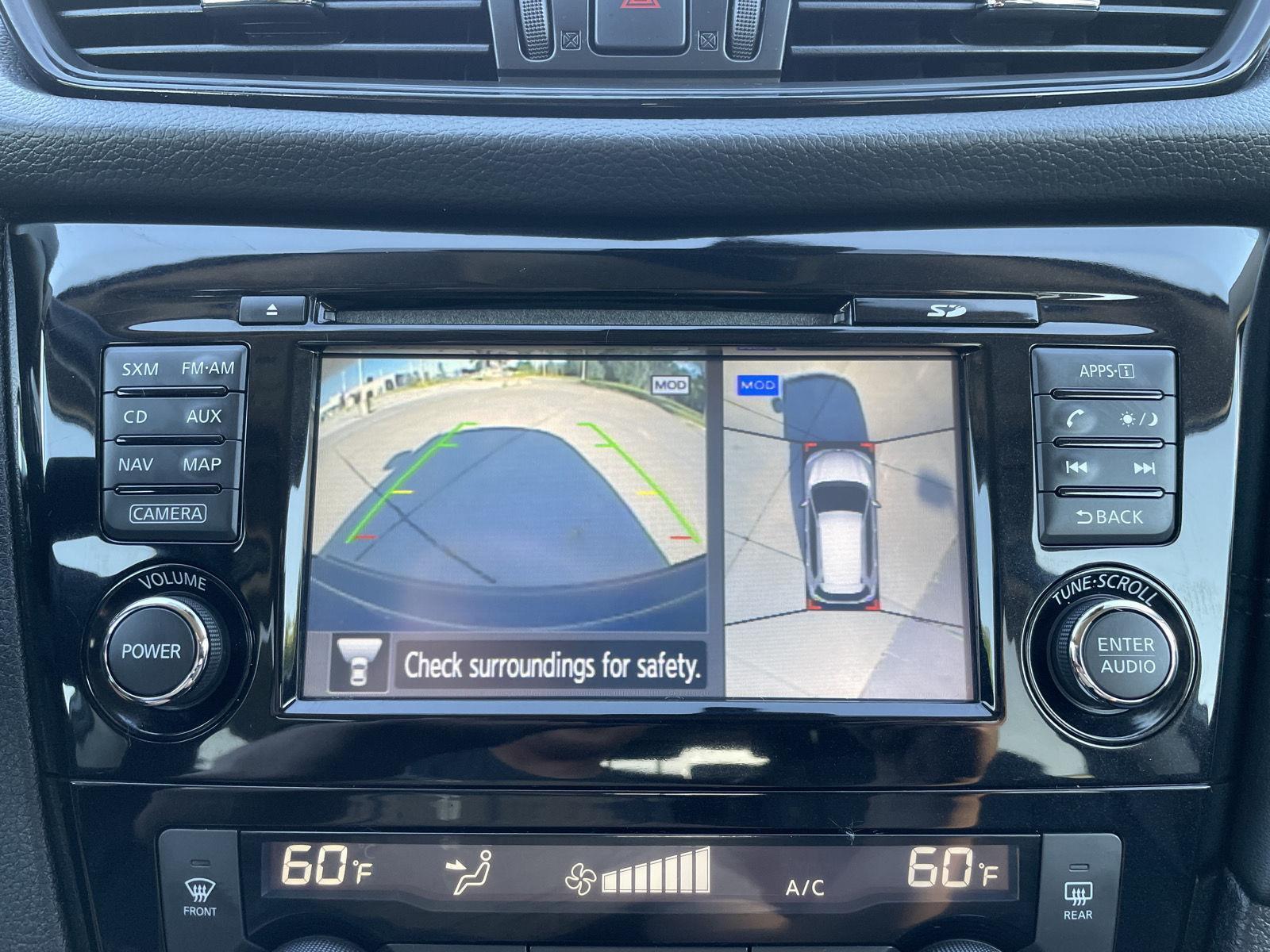 Vehicle photo 24