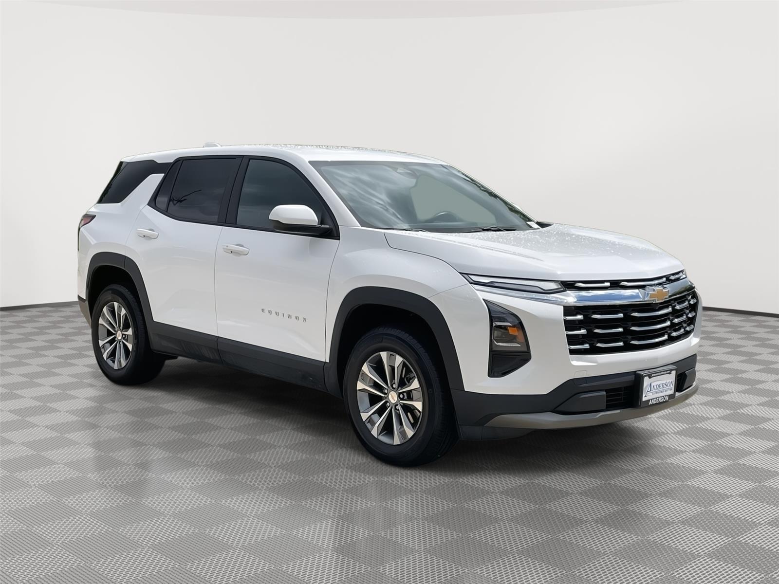 Vehicle photo 5