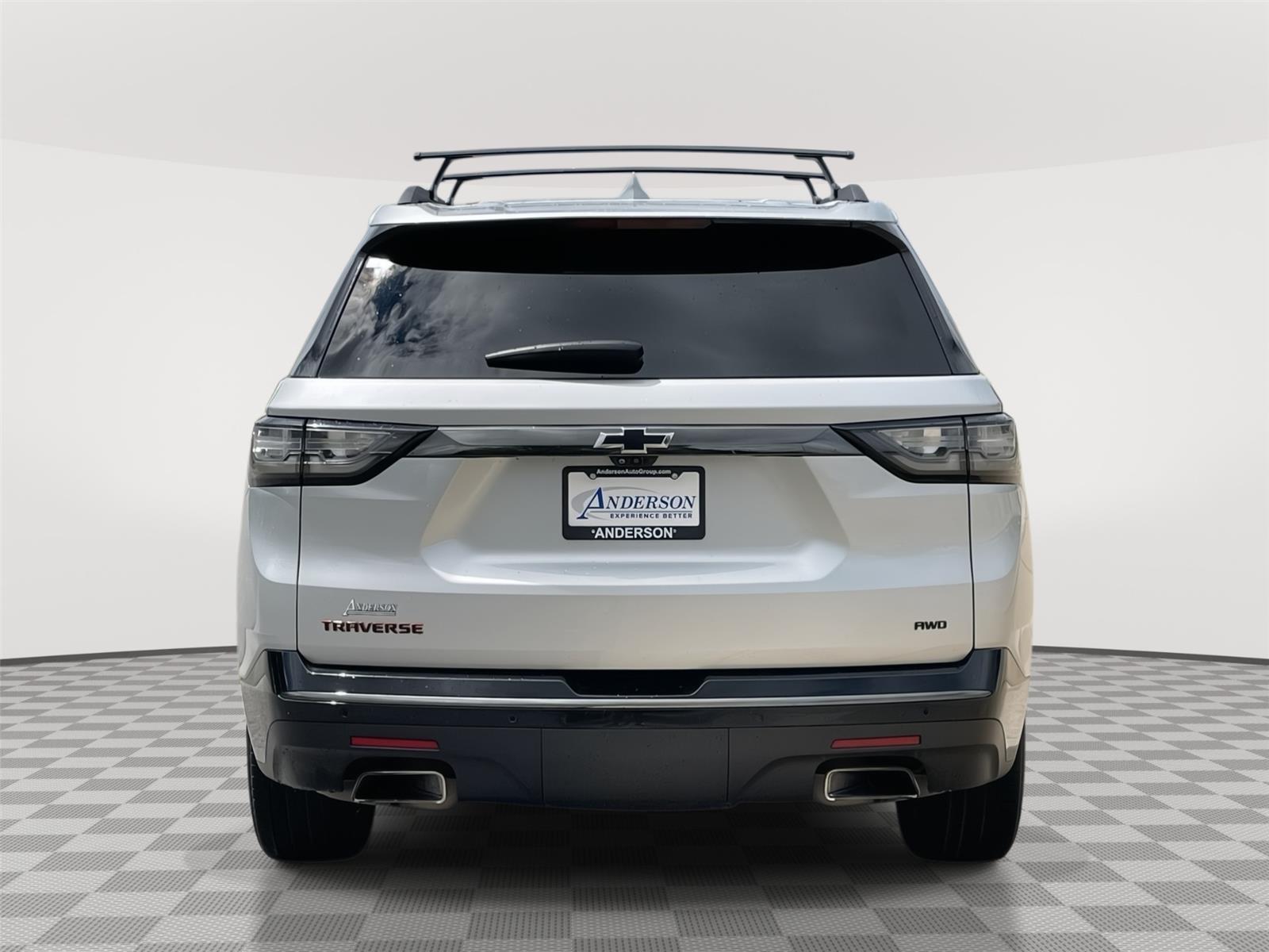 Vehicle photo 8