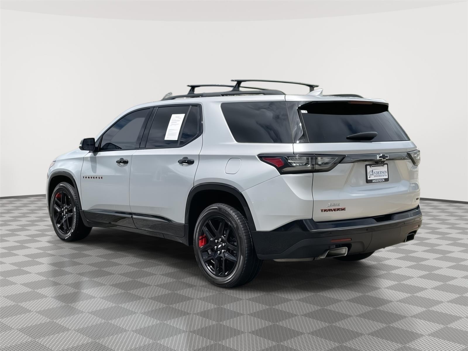 Vehicle photo 9