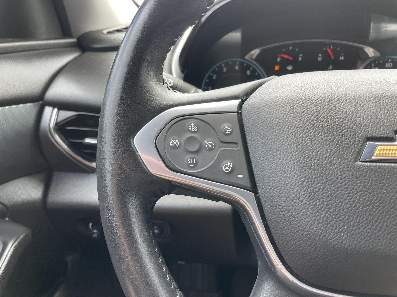 Vehicle photo 13