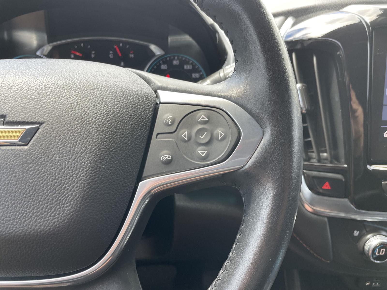 Vehicle photo 14