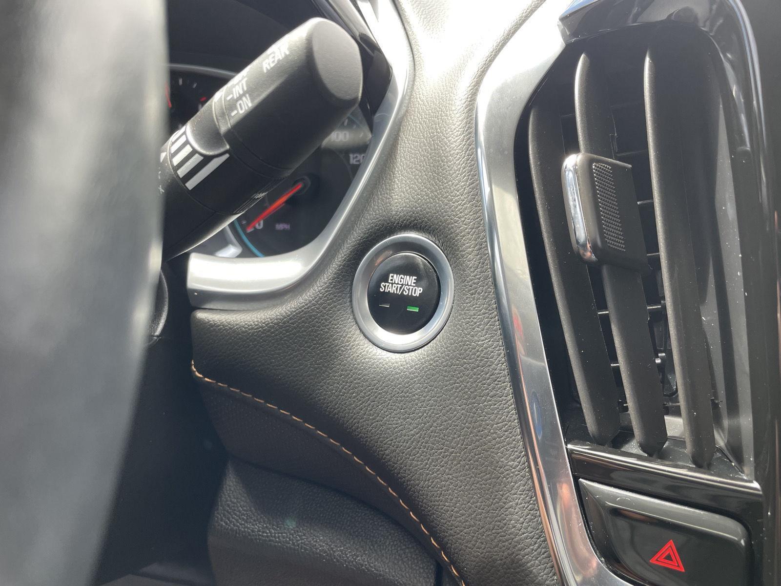 Vehicle photo 31