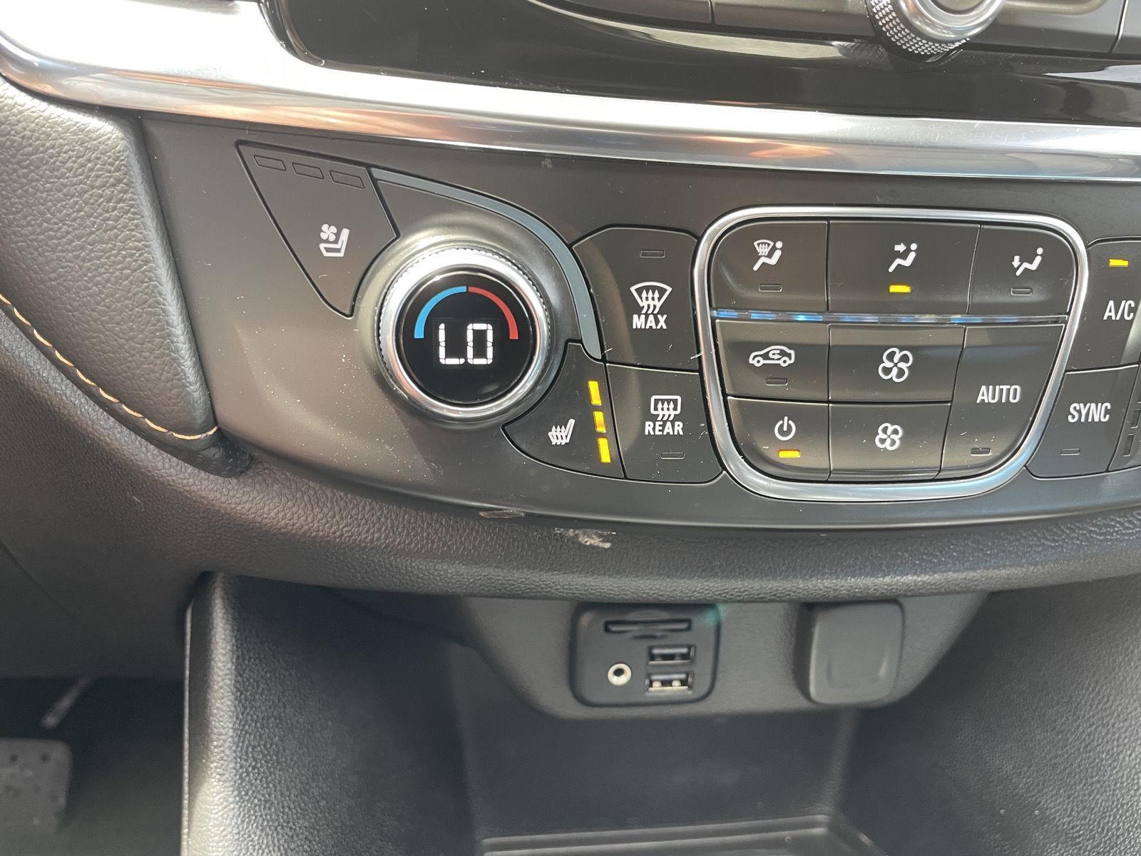 Vehicle photo 34