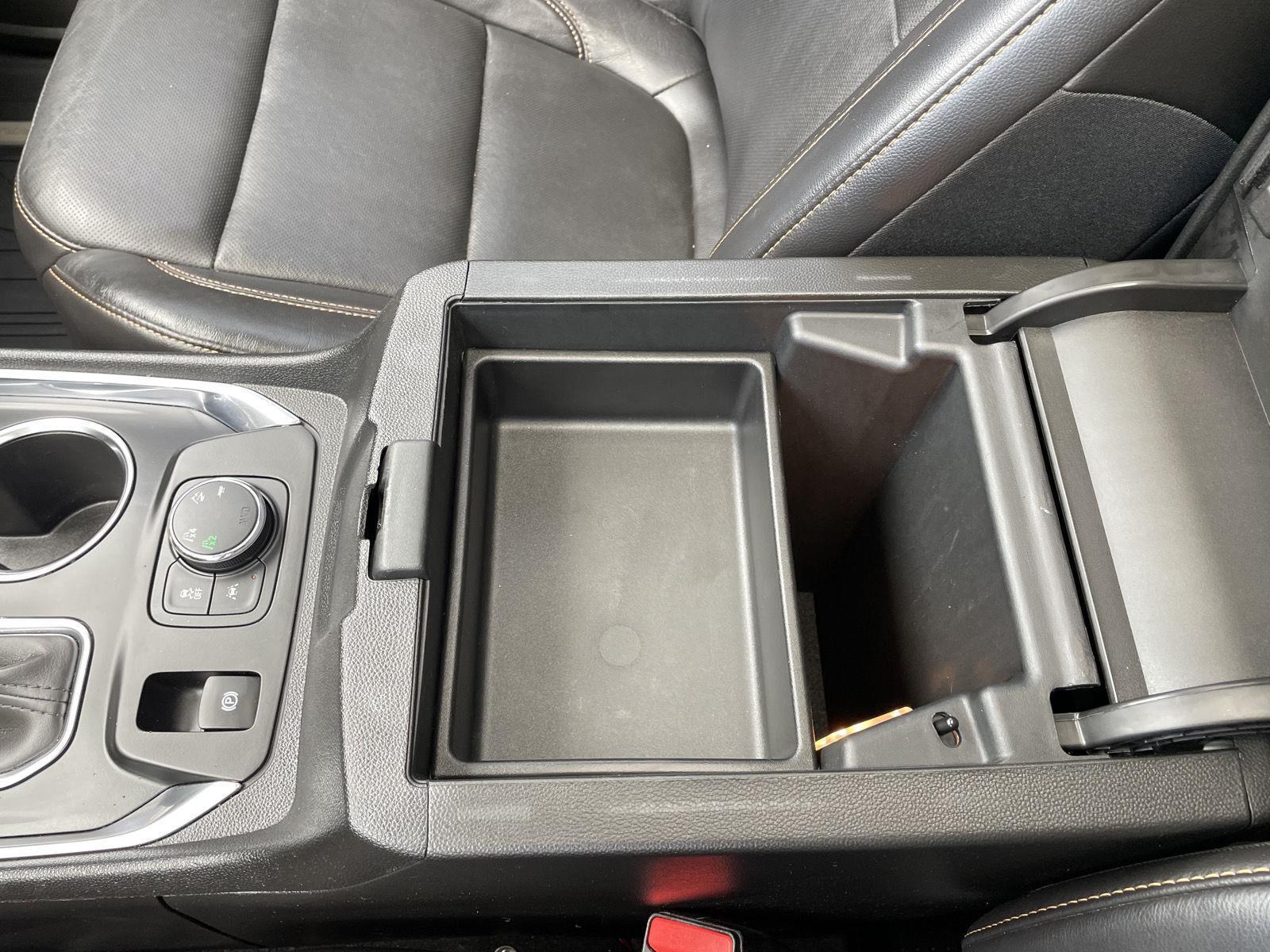 Vehicle photo 40