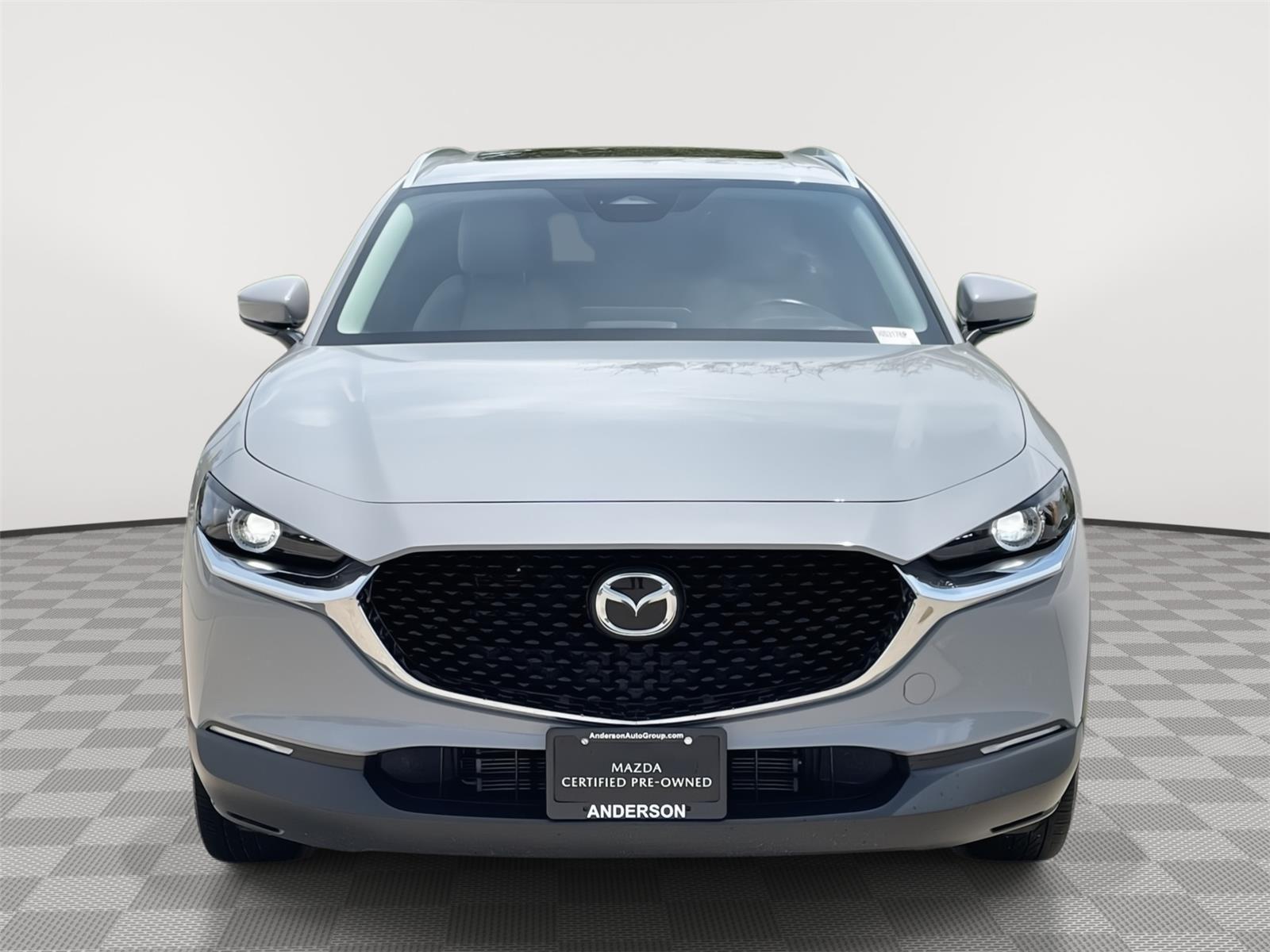 Vehicle photo 4