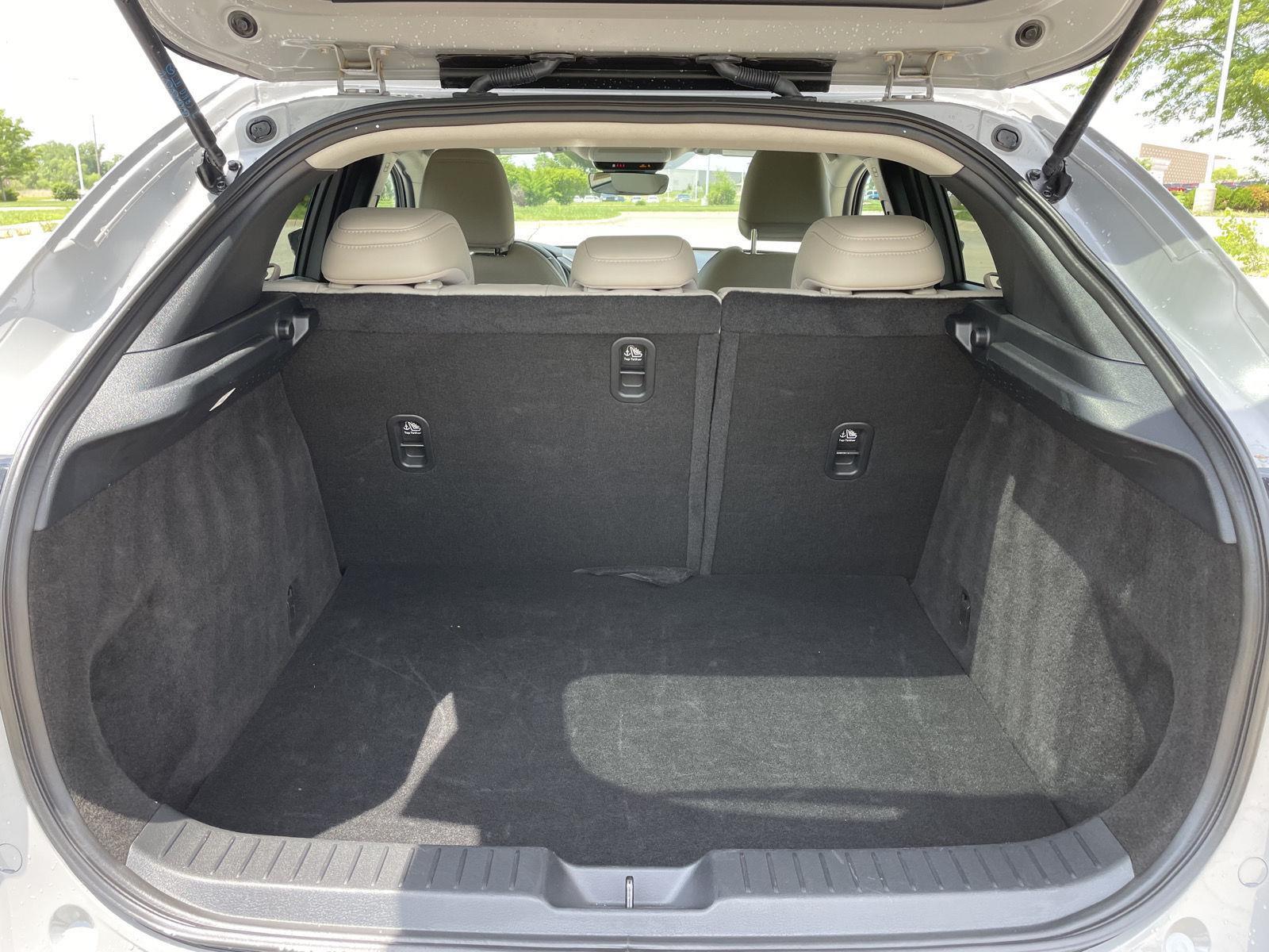 Vehicle photo 33