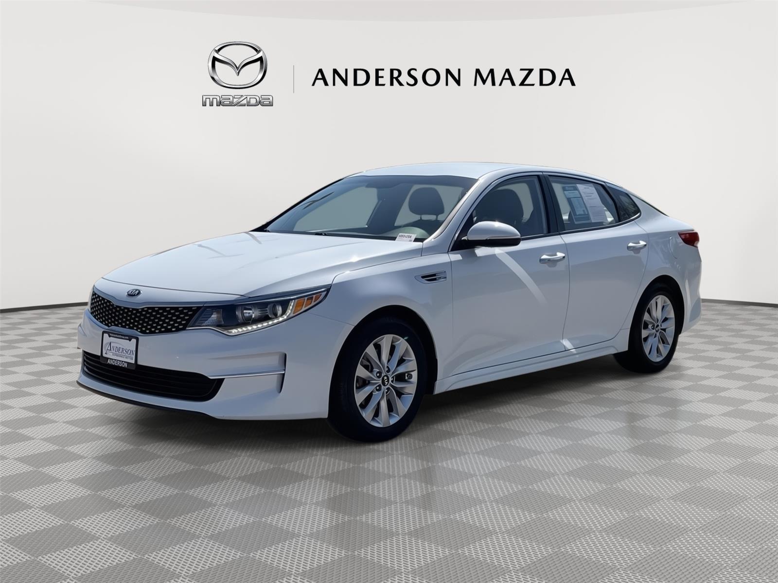 Pre-Owned 2018 Kia Optima for sale in Lincoln NE