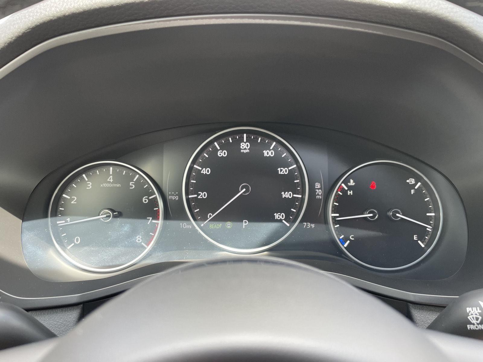 Vehicle photo 14