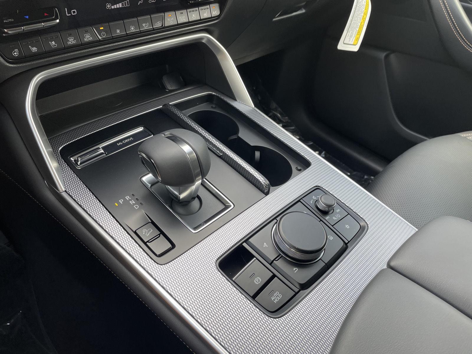 Vehicle photo 31