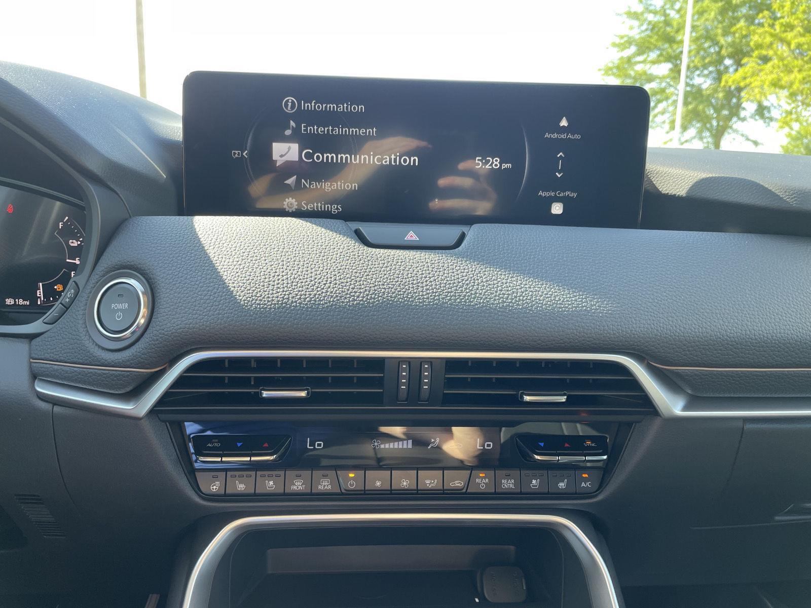 Vehicle photo 27