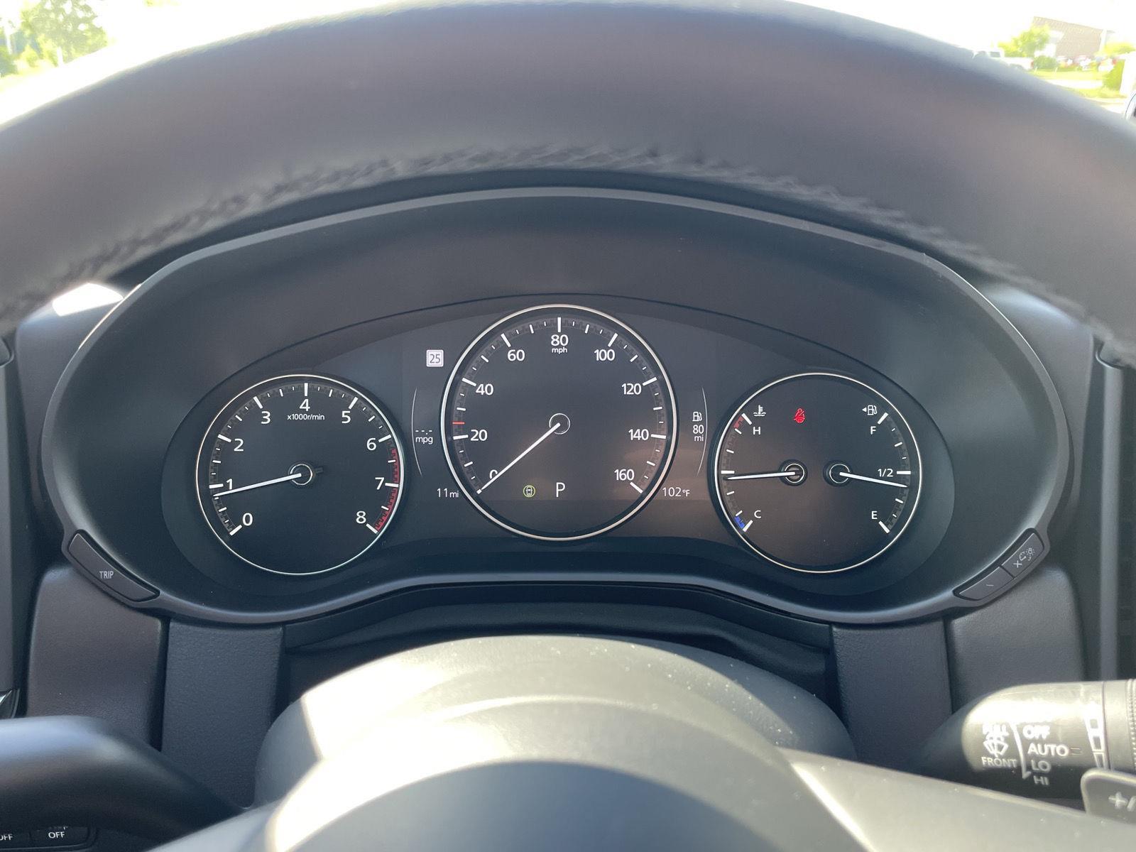 Vehicle photo 14