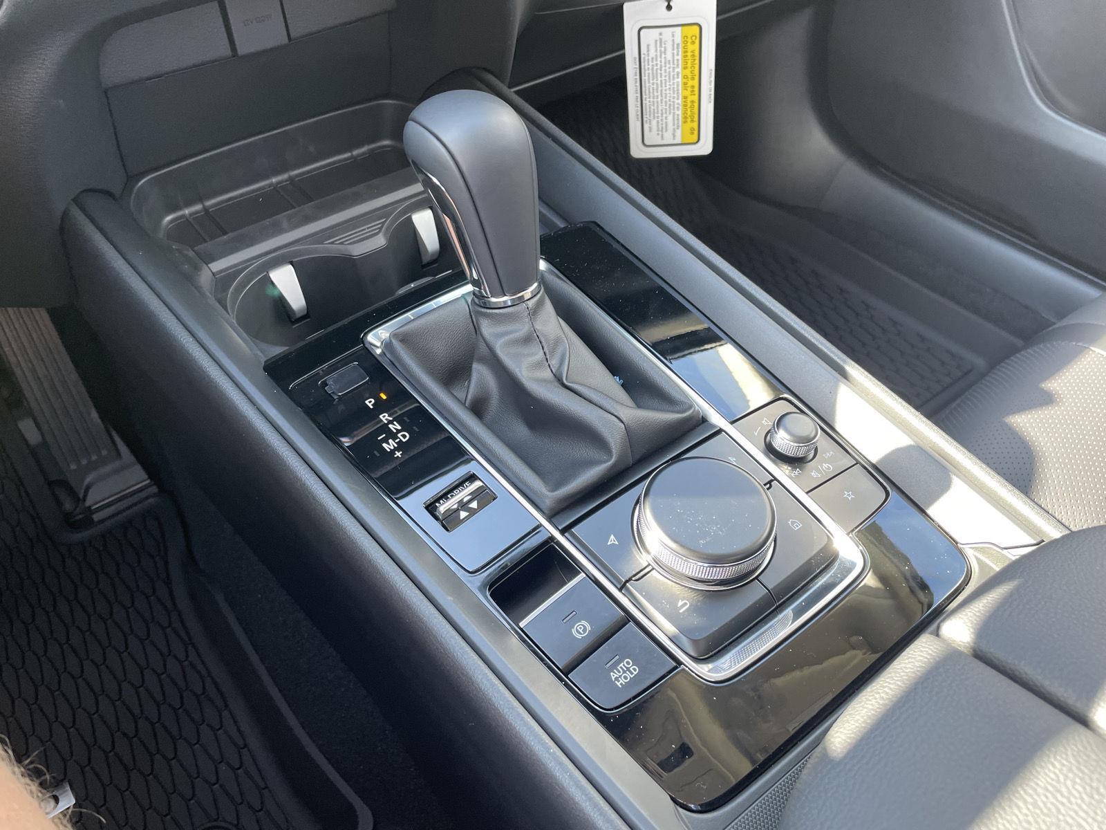 Vehicle photo 22