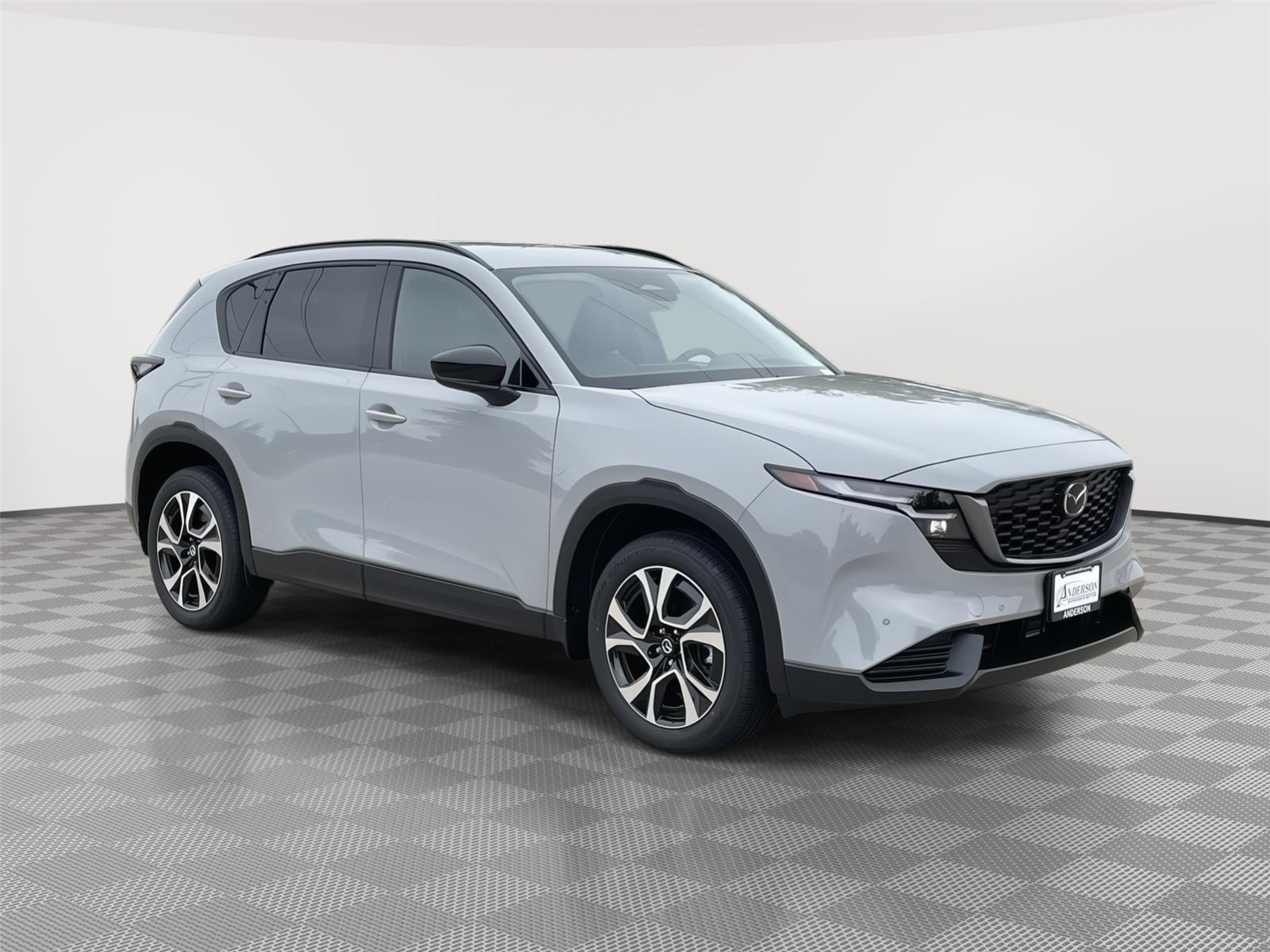 Vehicle photo 4
