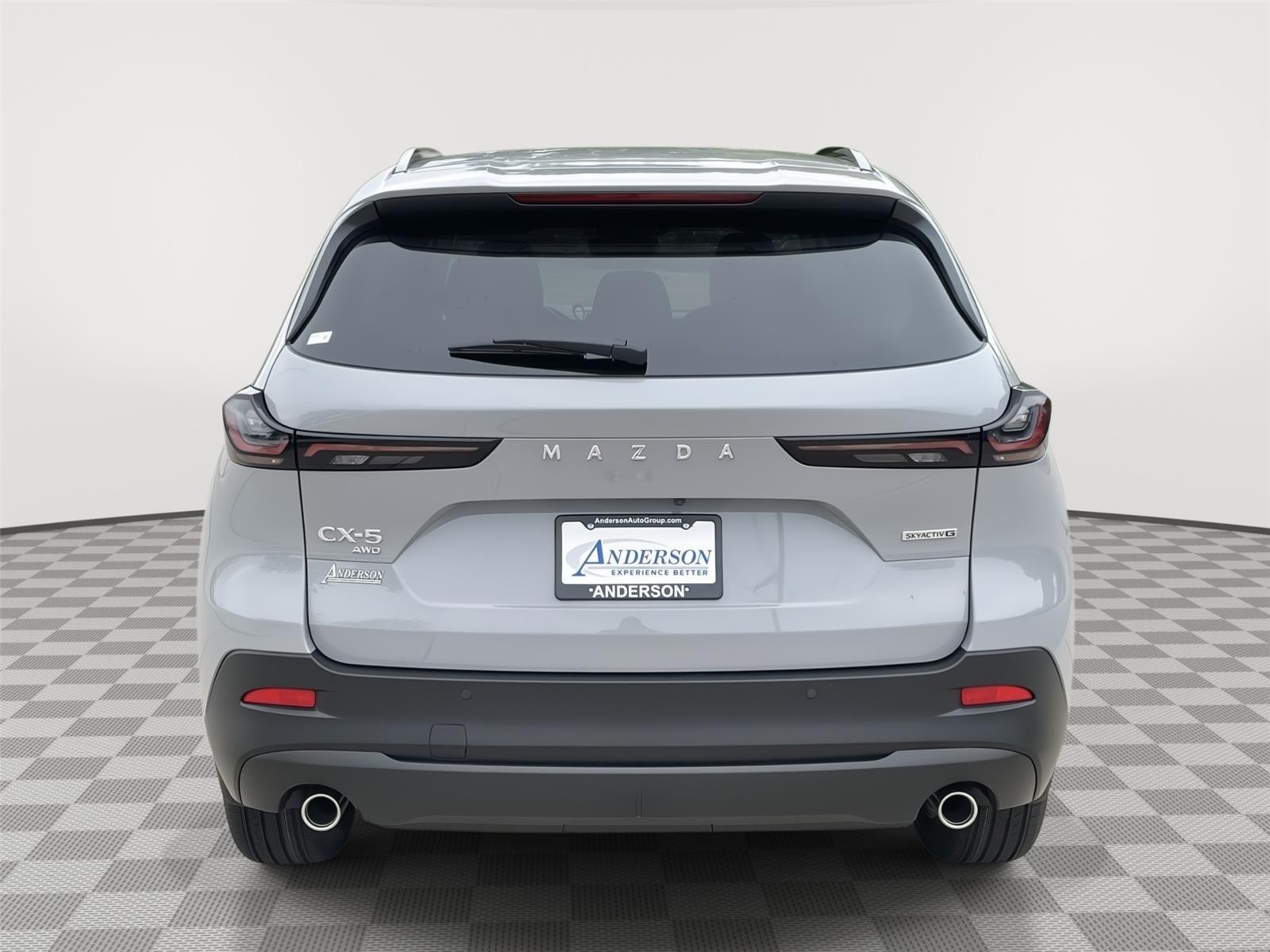 Vehicle photo 7