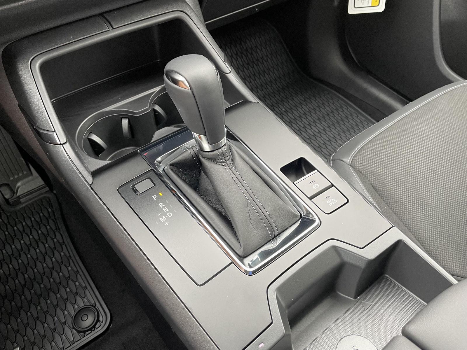 Vehicle photo 21