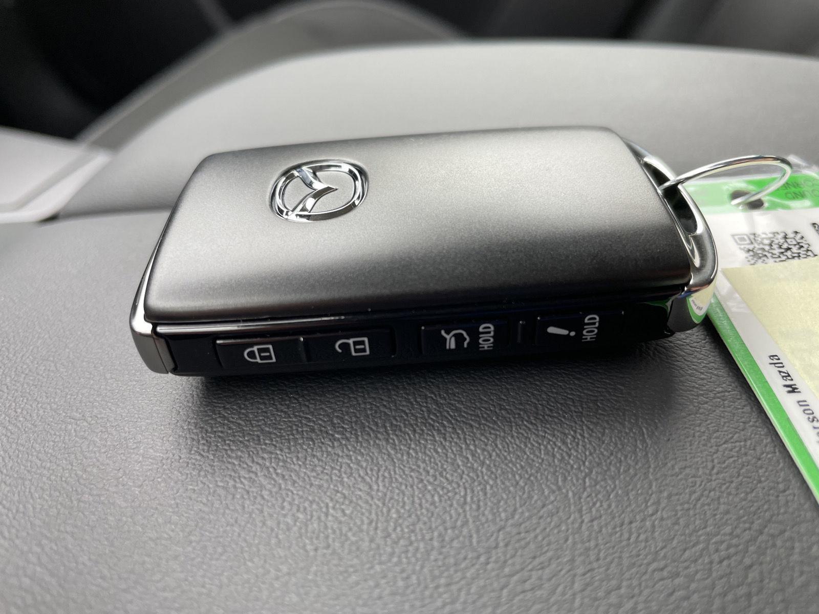 Vehicle photo 31