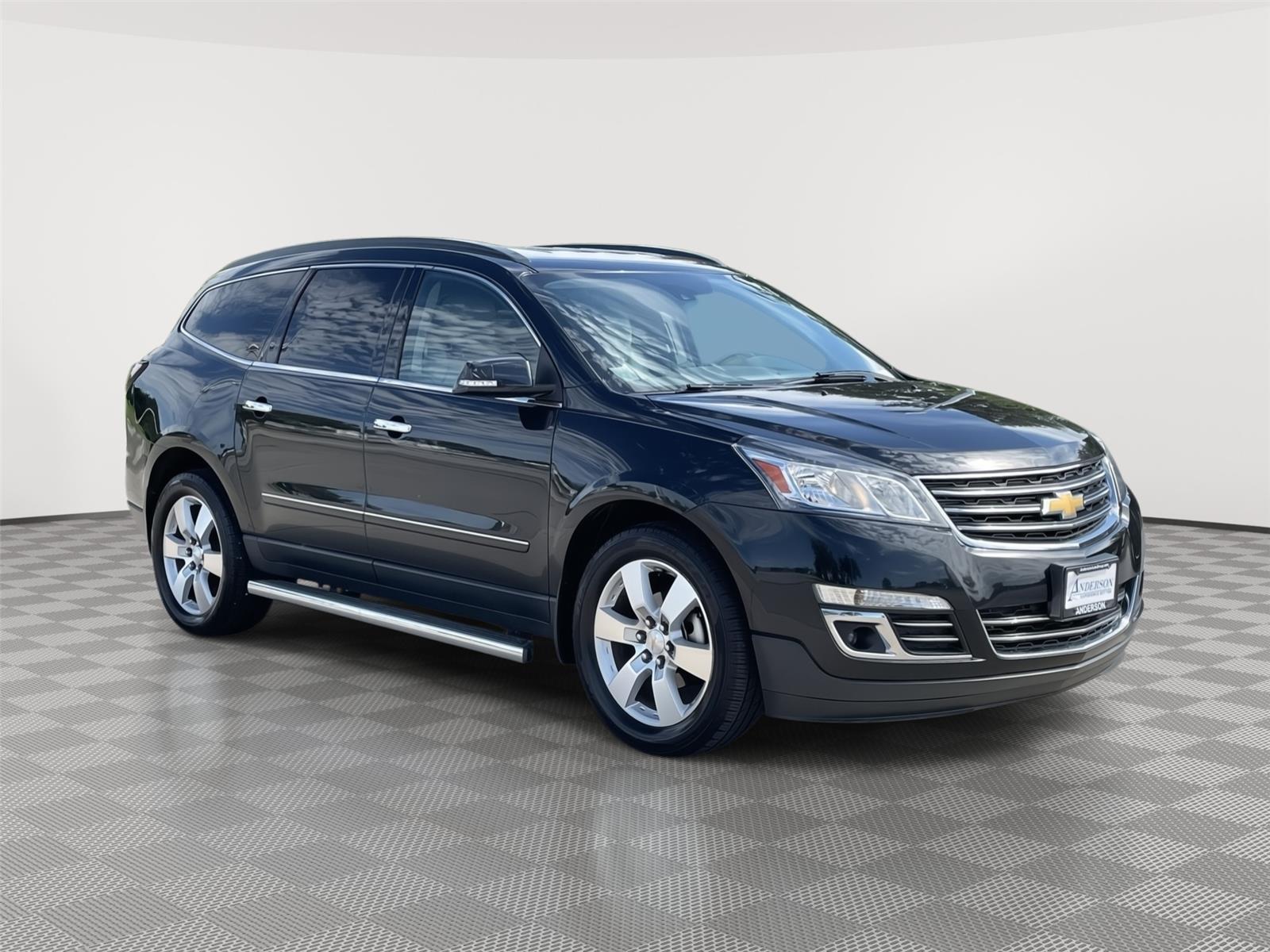 Used 2014 Chevrolet Traverse for sale in Lincoln NE