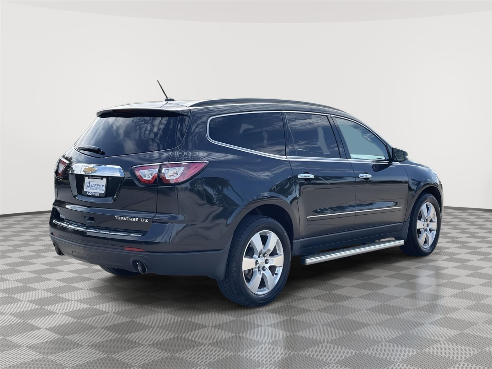 Used 2014 Chevrolet Traverse for sale in Lincoln NE
