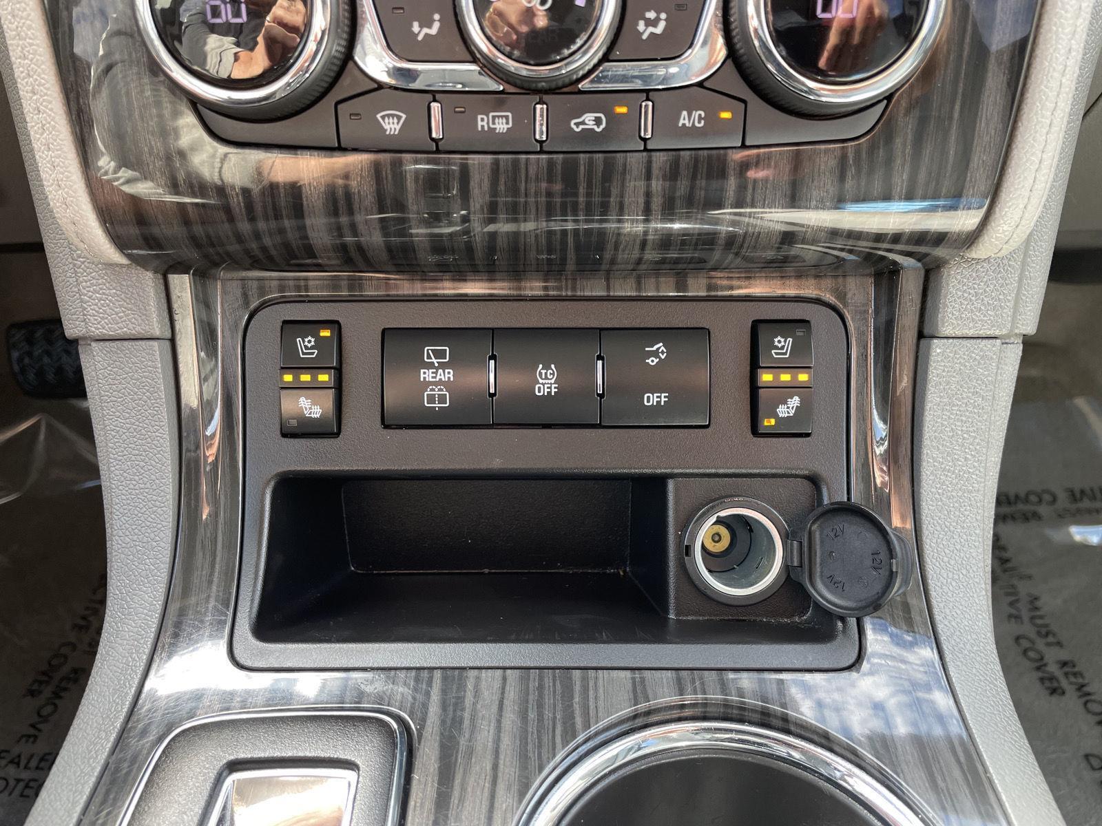 Used 2014 Chevrolet Traverse for sale in Lincoln NE