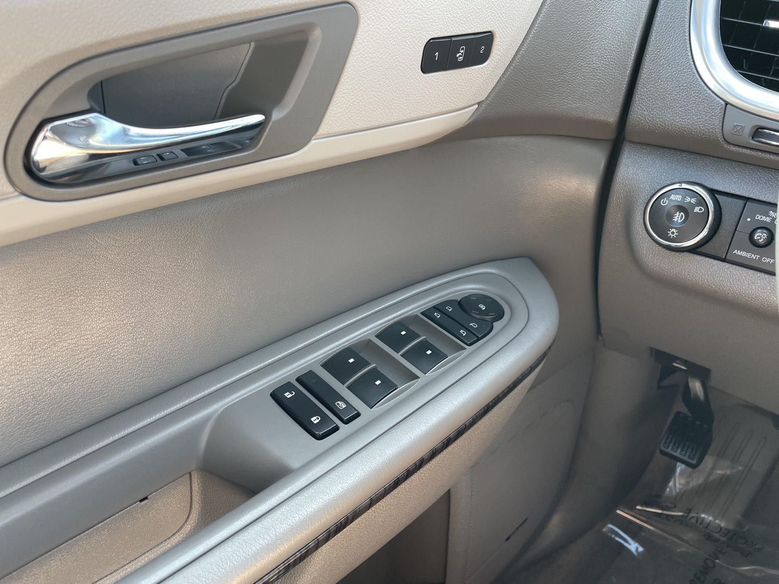 Used 2014 Chevrolet Traverse for sale in Lincoln NE