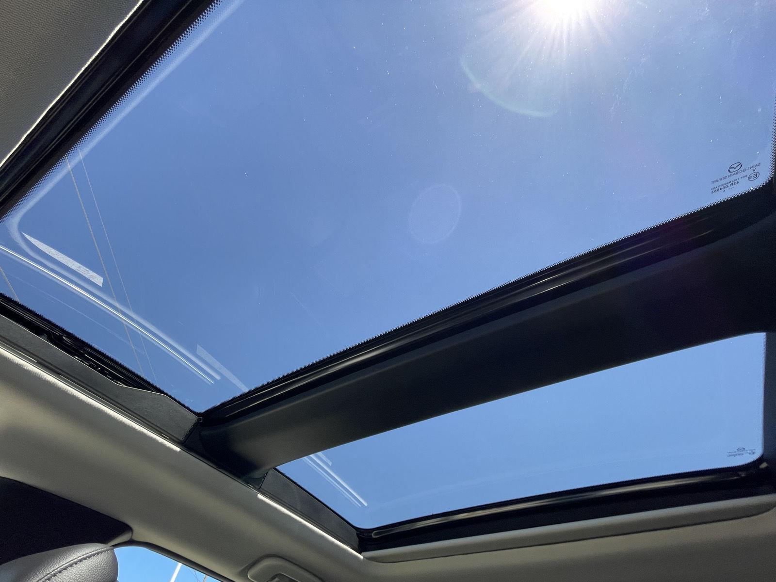 Vehicle photo 22