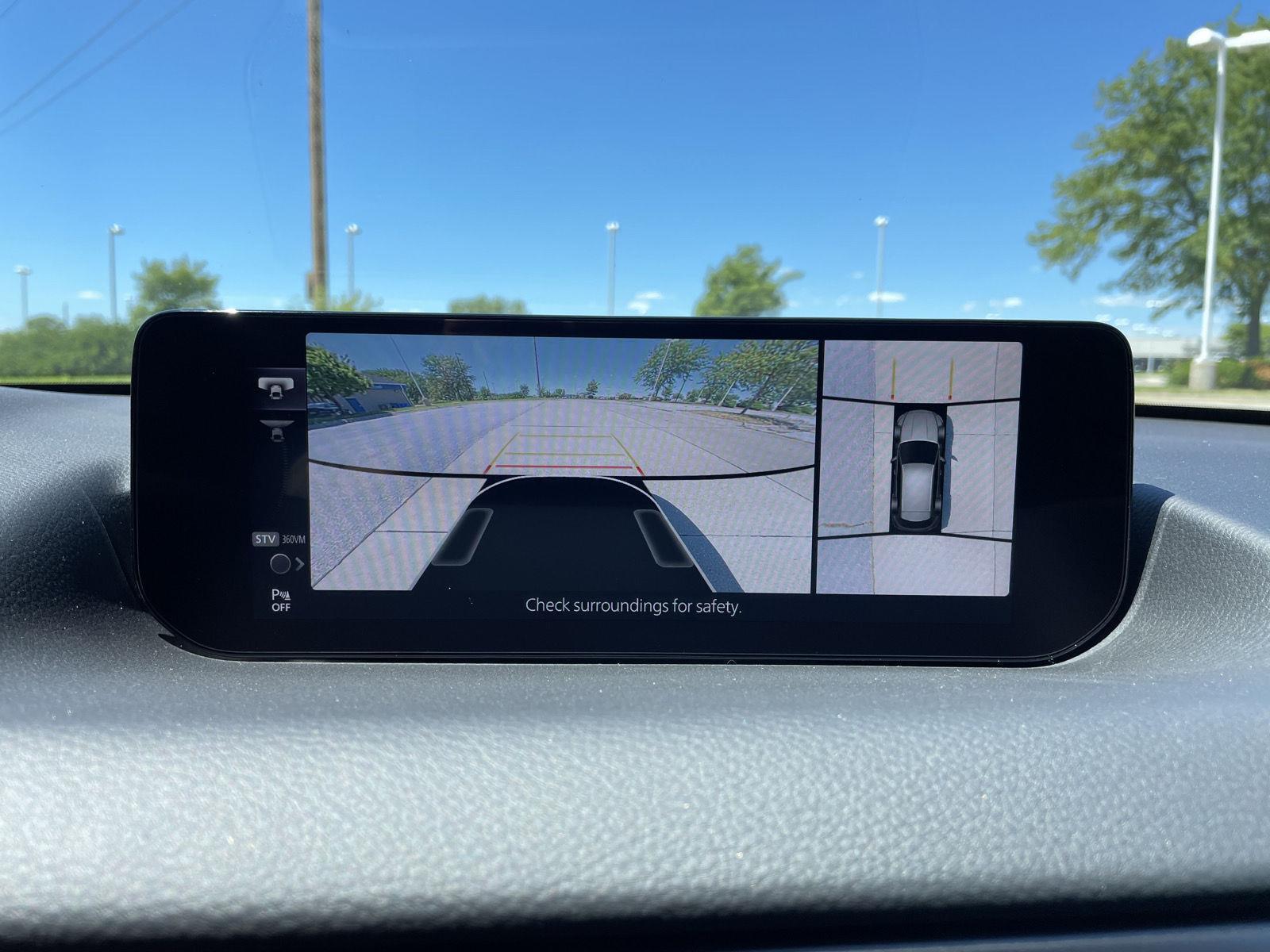 Vehicle photo 25