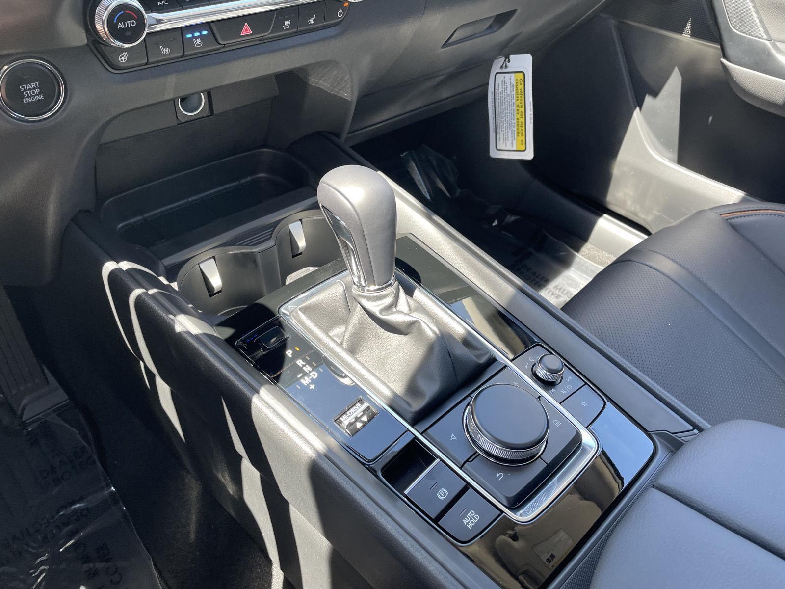 Vehicle photo 31
