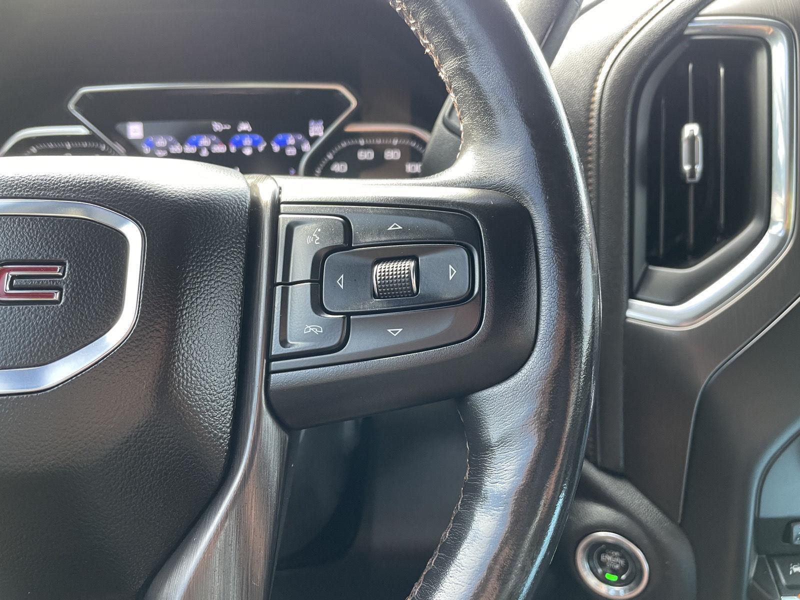 Vehicle photo 14