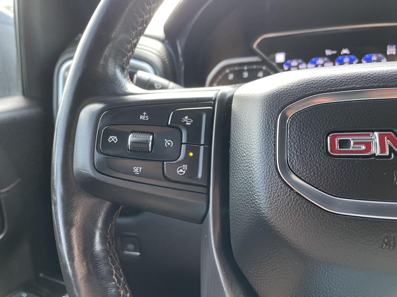 Vehicle photo 32