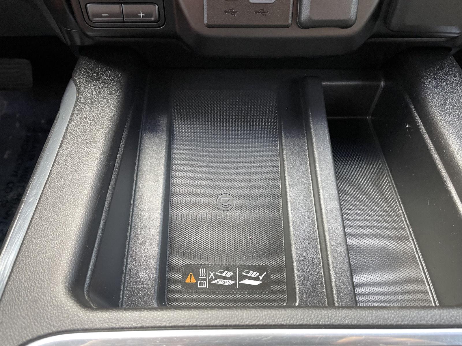 Vehicle photo 34