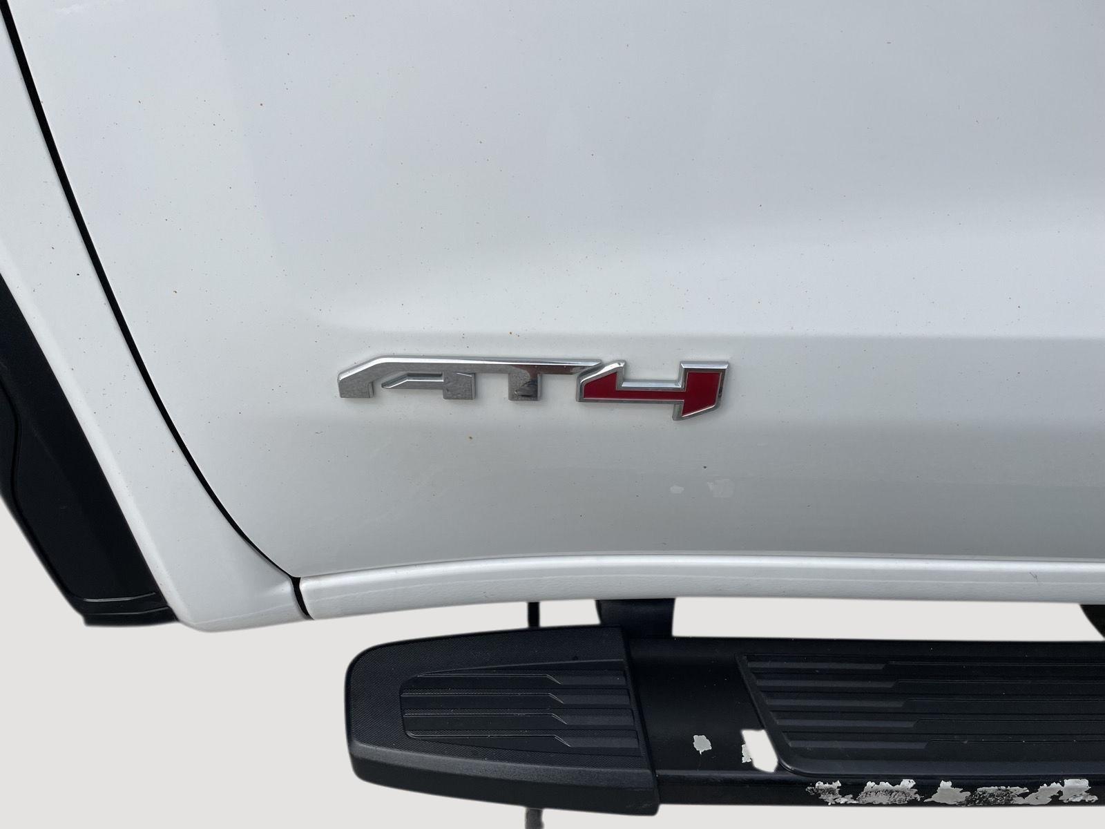 Vehicle photo 44