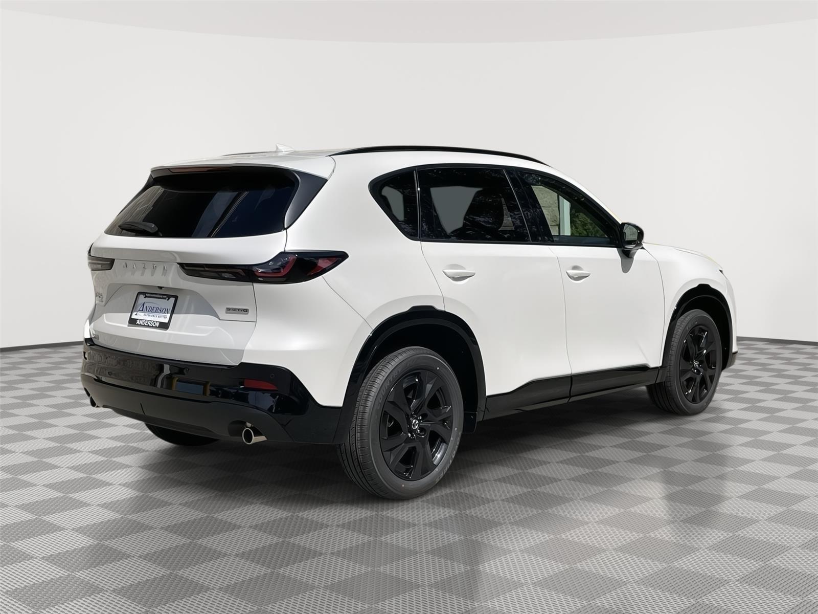 Vehicle photo 7