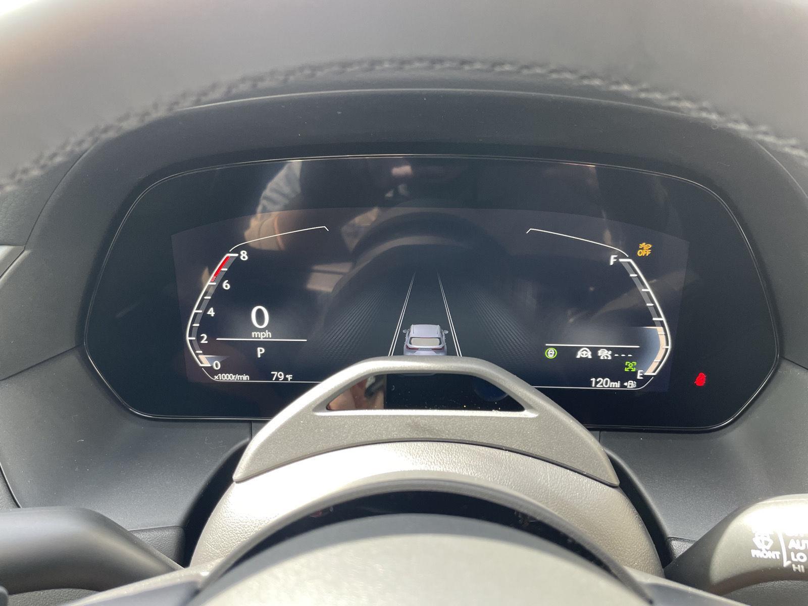 Vehicle photo 14