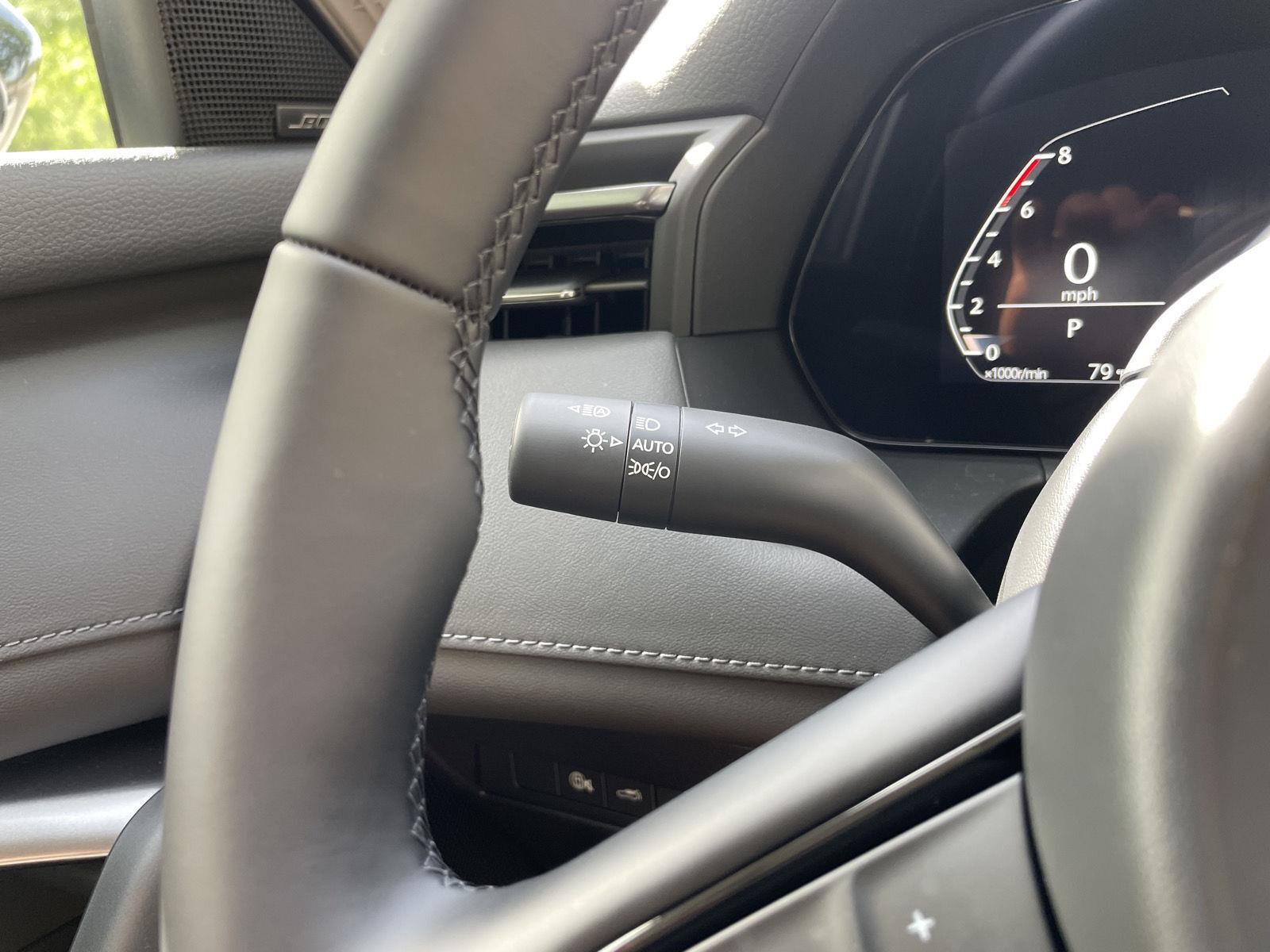 Vehicle photo 15
