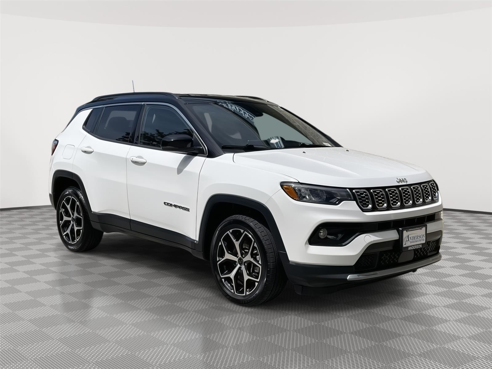 Vehicle photo 5