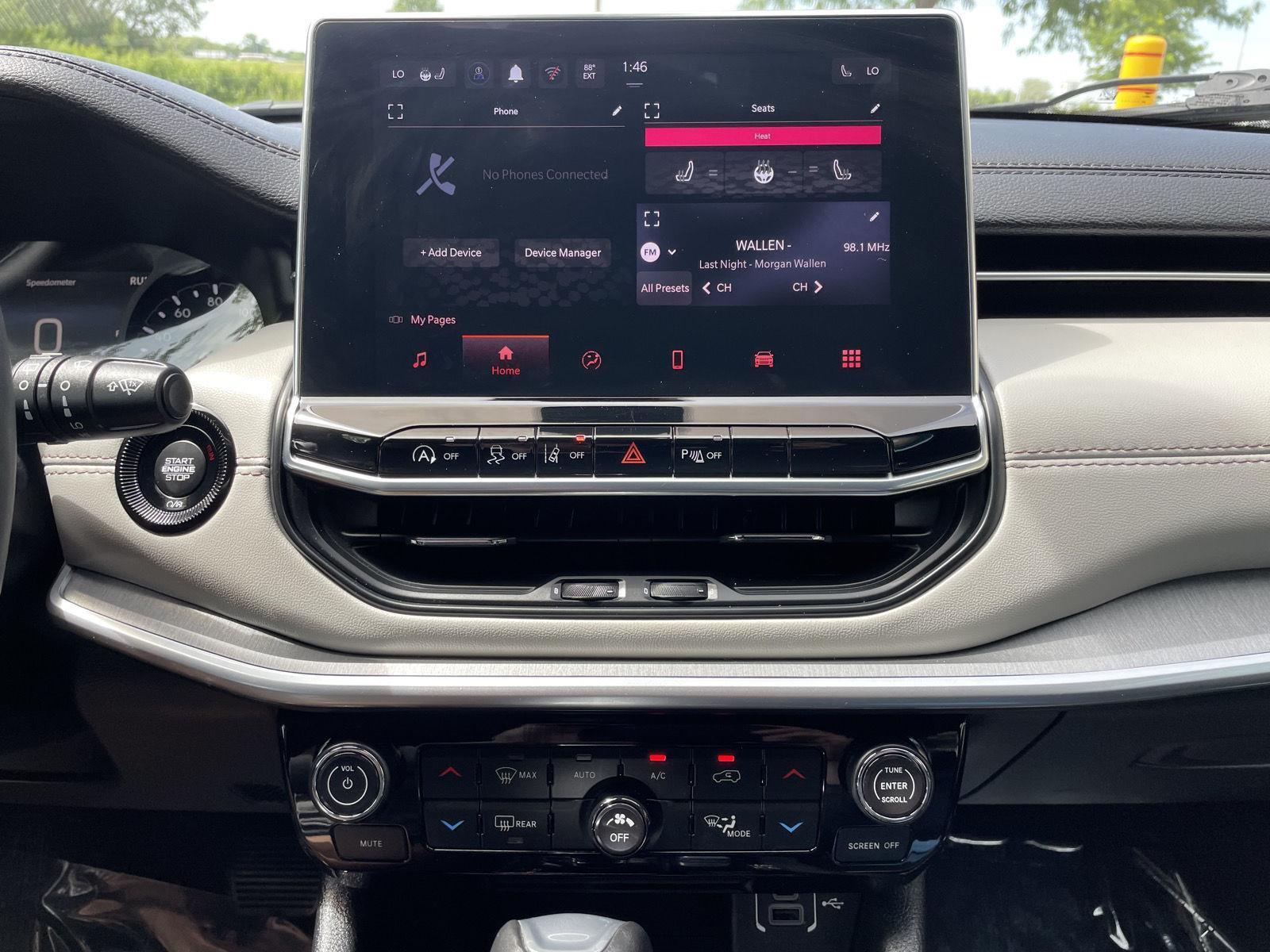 Vehicle photo 22