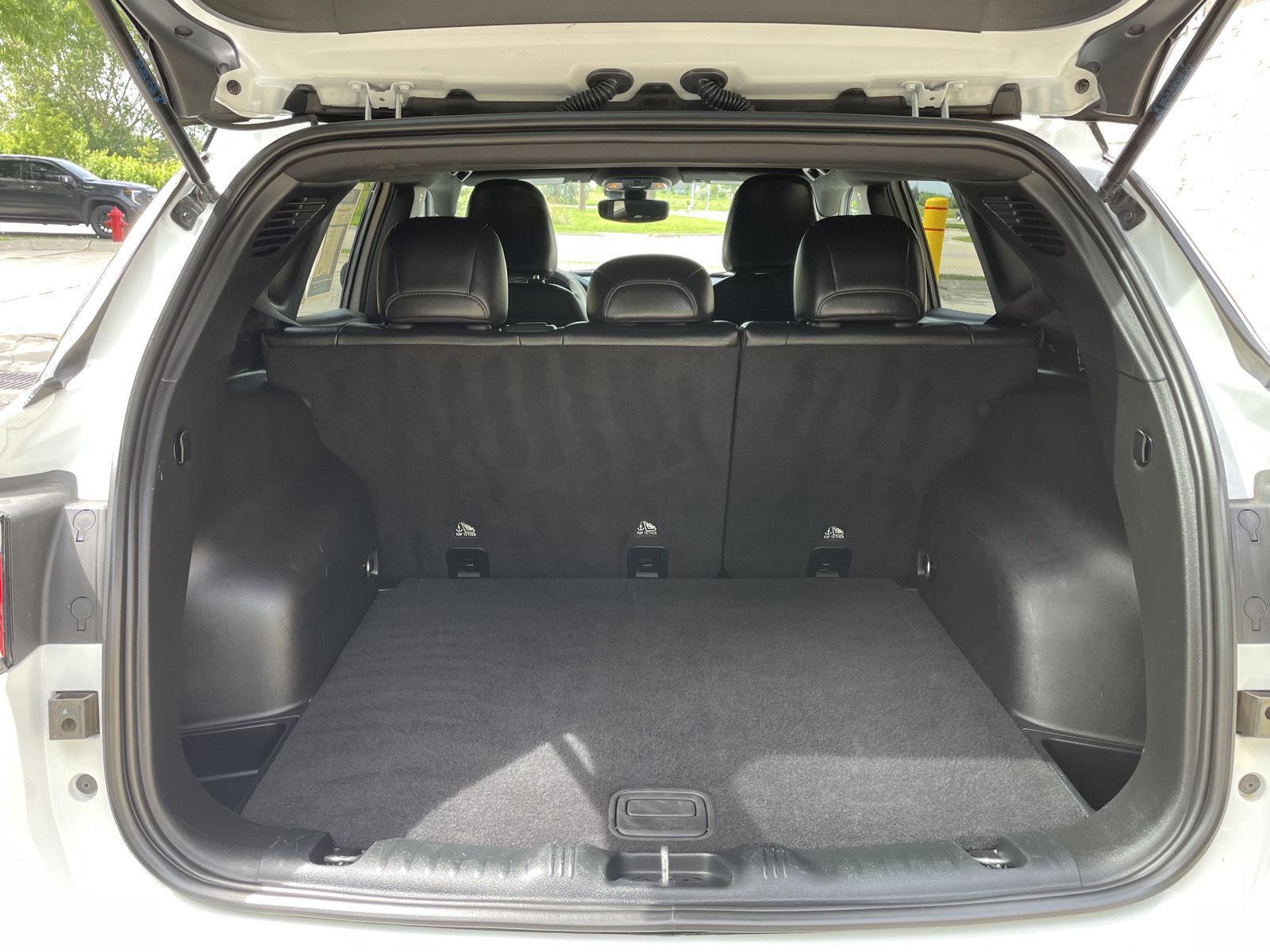 Vehicle photo 34