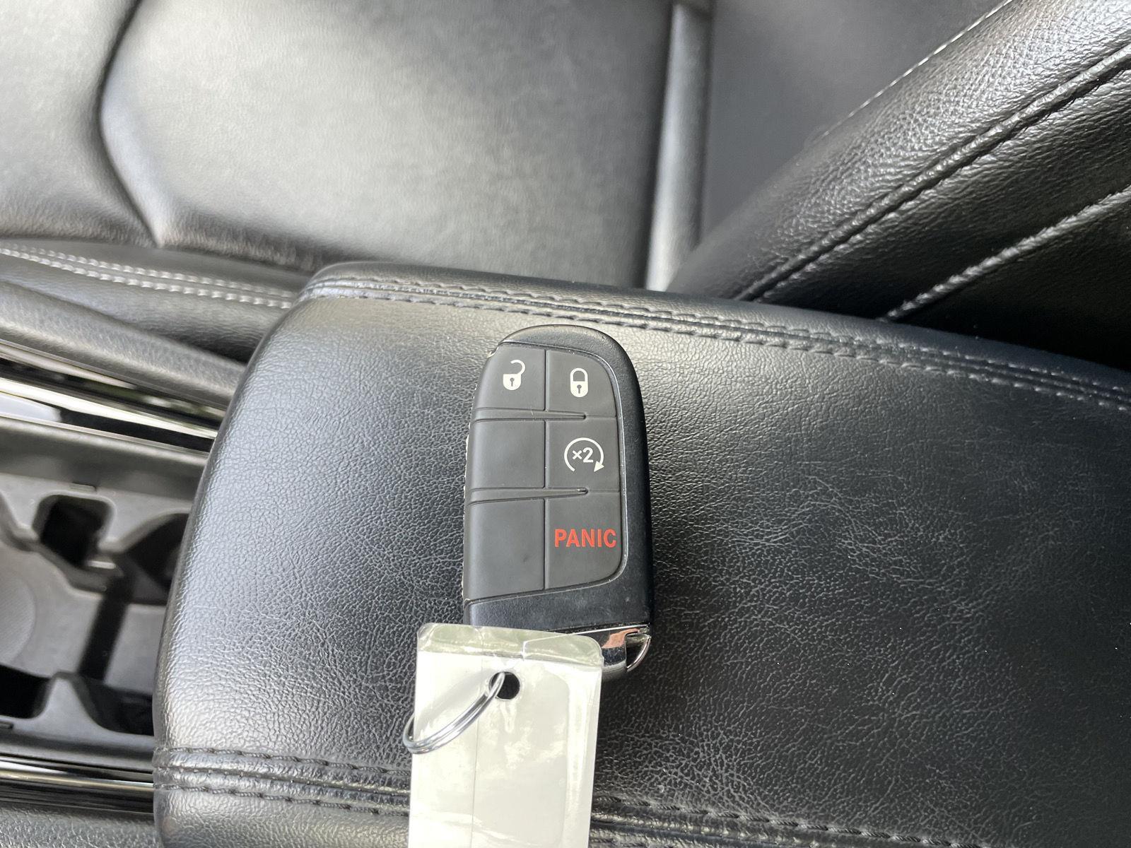 Vehicle photo 37