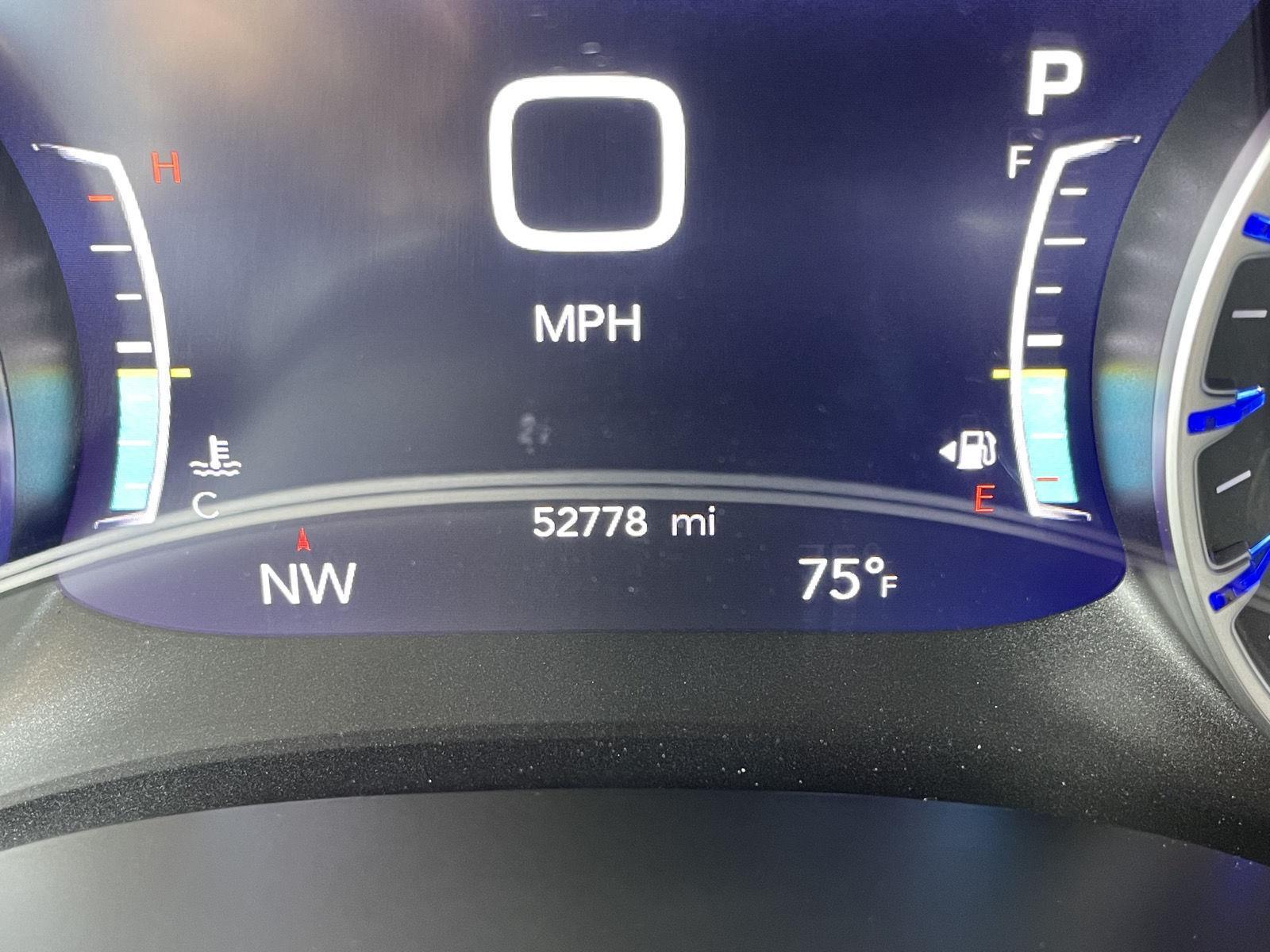 Vehicle photo 3