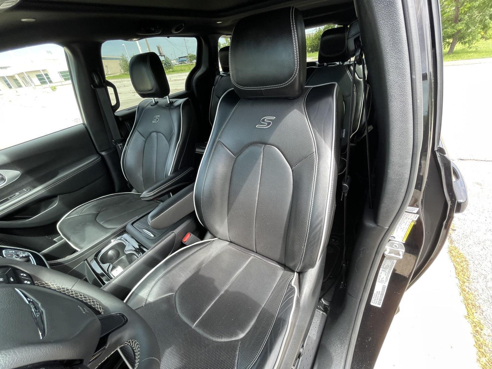 Vehicle photo 18
