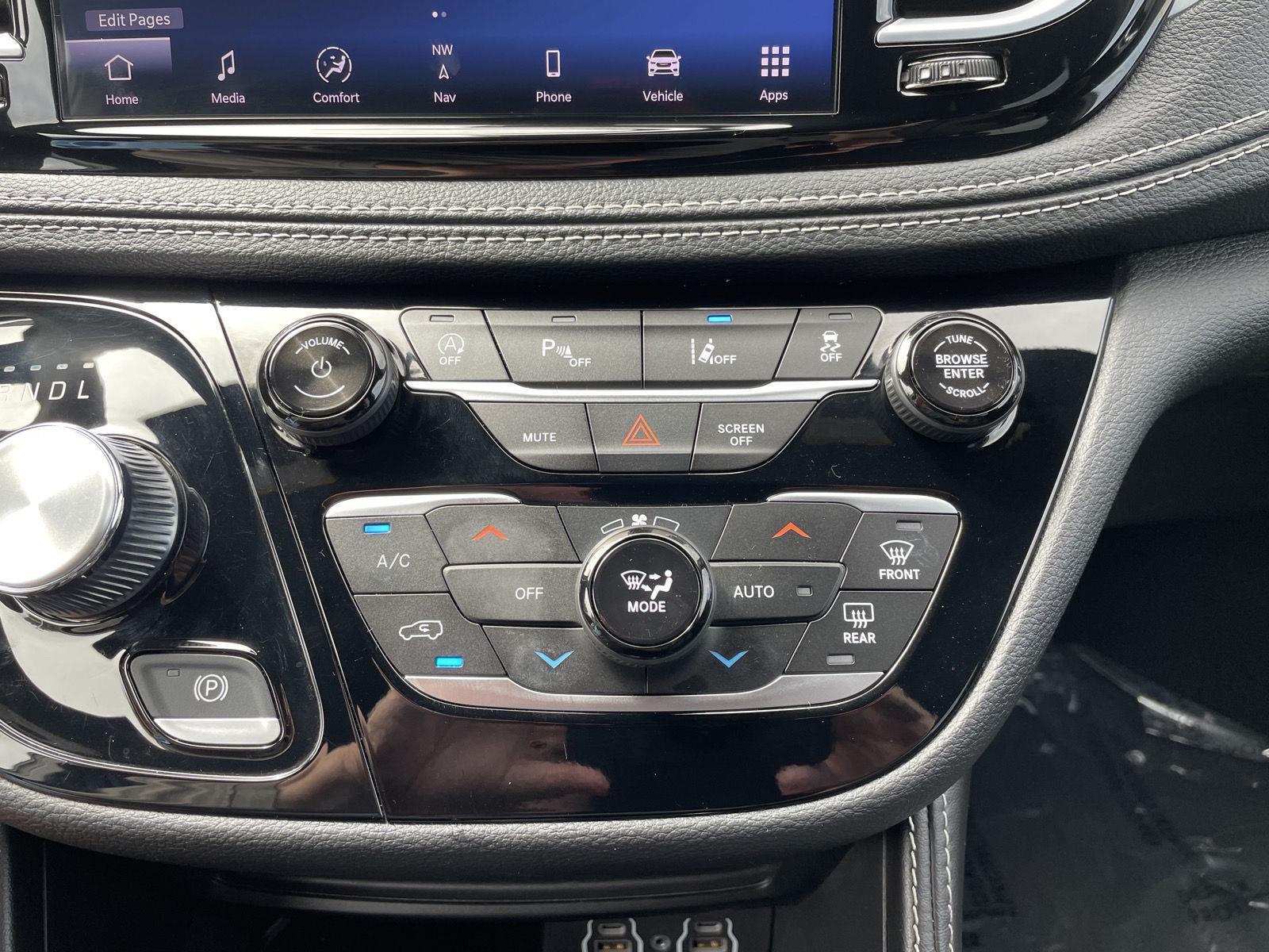 Vehicle photo 28