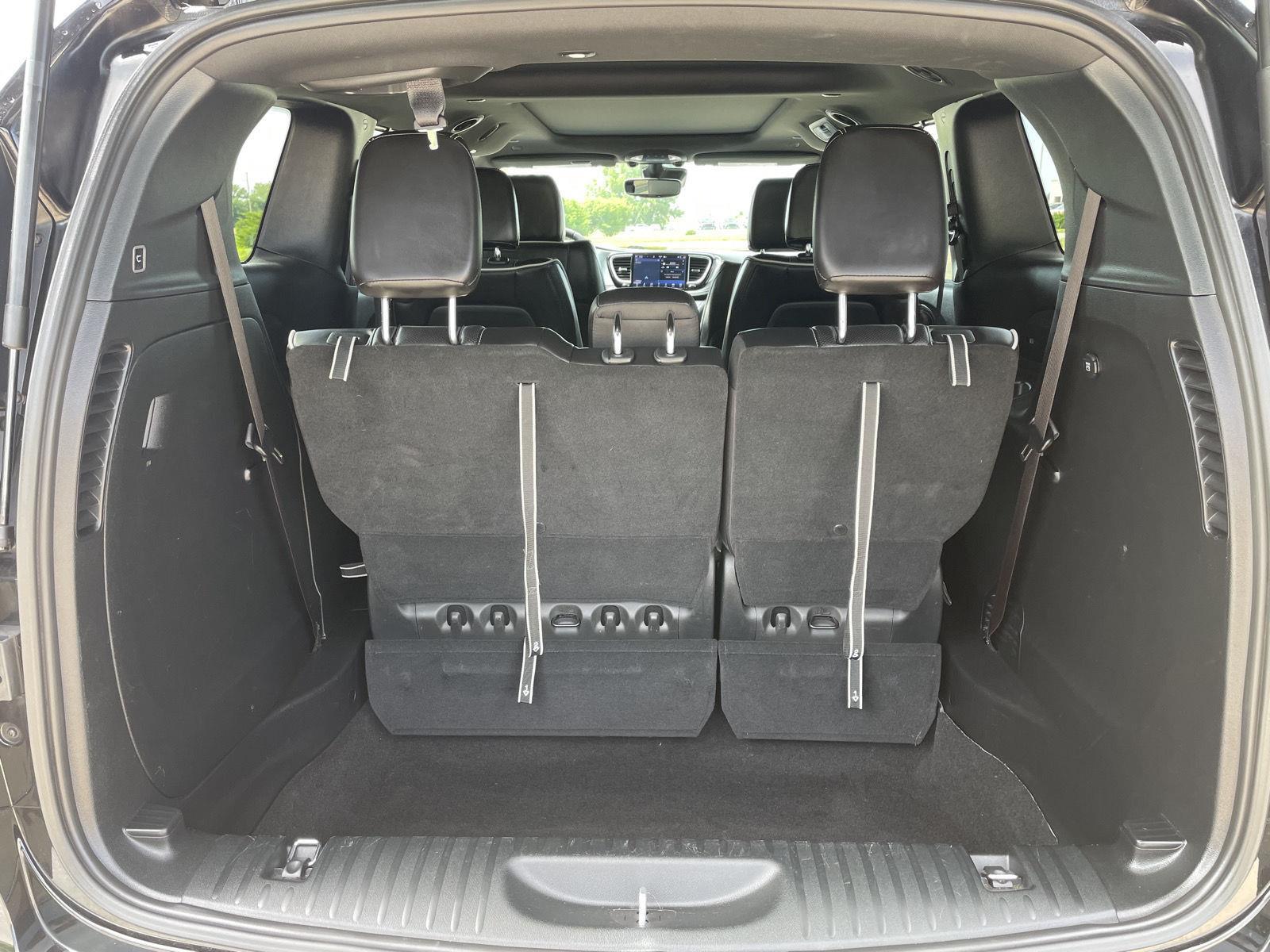 Vehicle photo 37