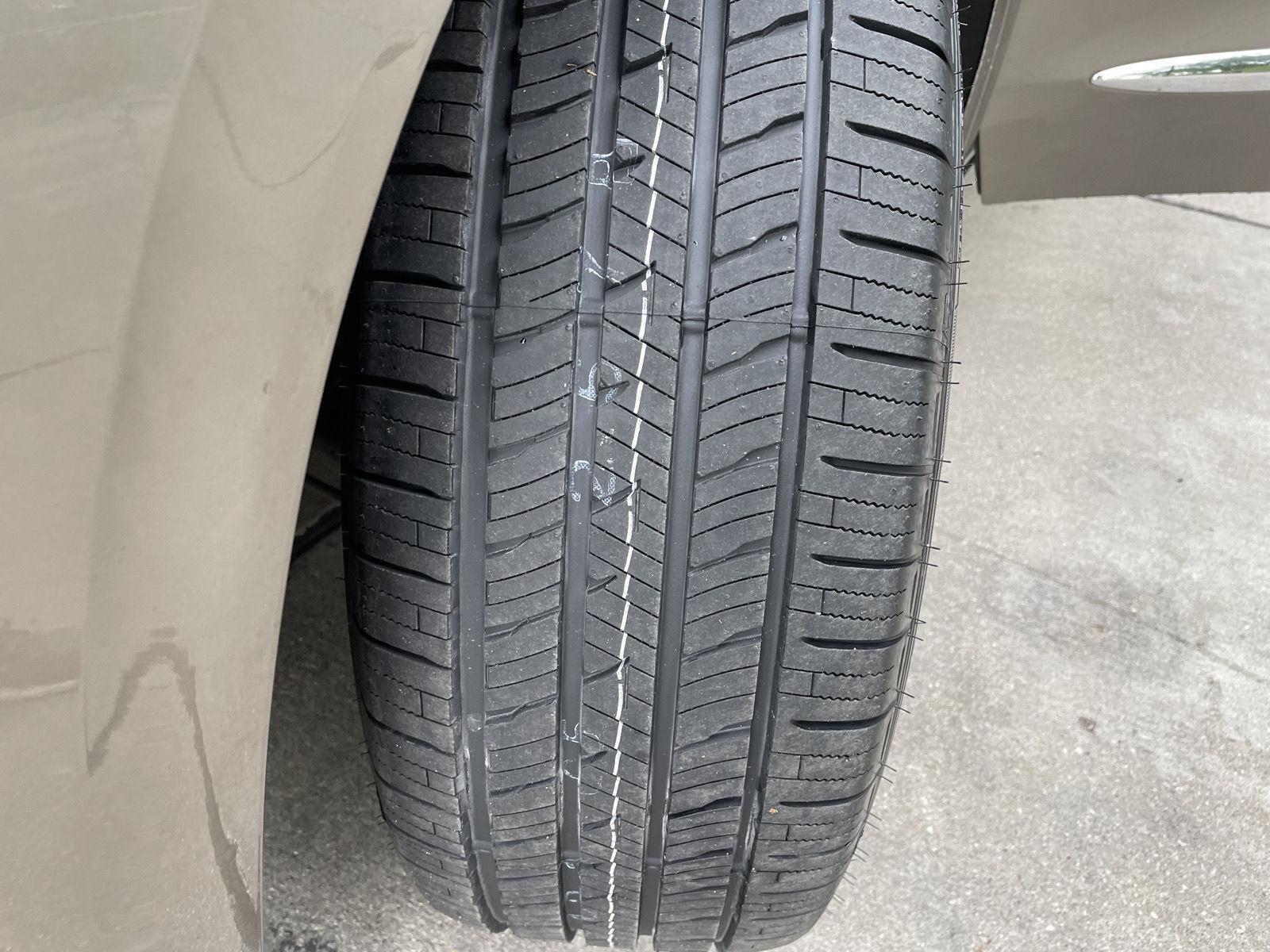Vehicle photo 11